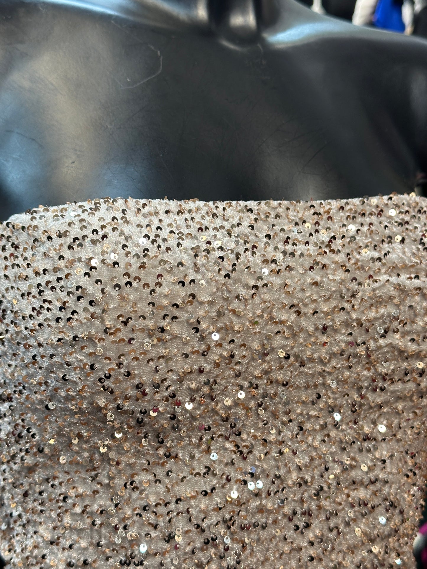 Mini-abito a fascia full paillettes – SCINTILLA REGALE 👑✨