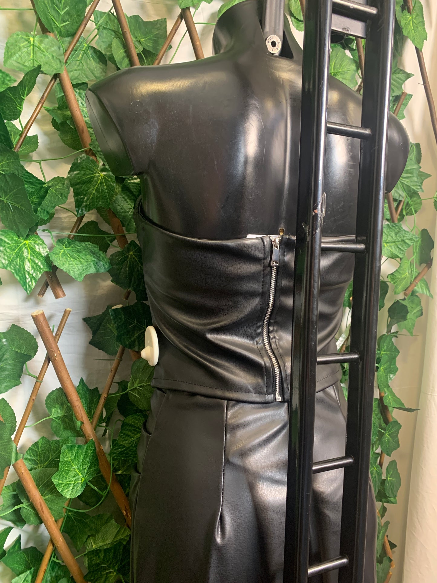 Completo fascia in ecopelle