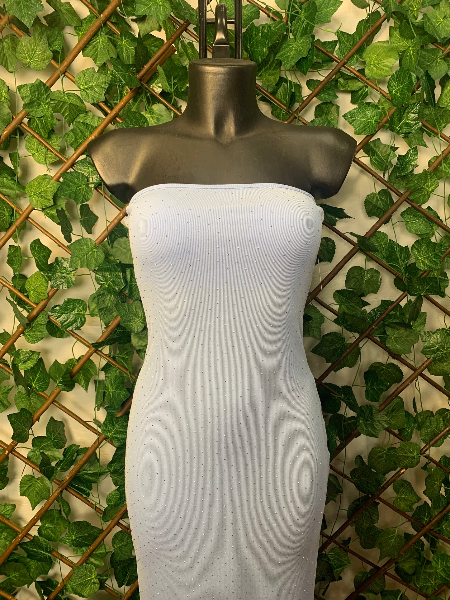 VESTITO LUNGO NERO TUBINO – ELEGANZA CON STRASS ✨