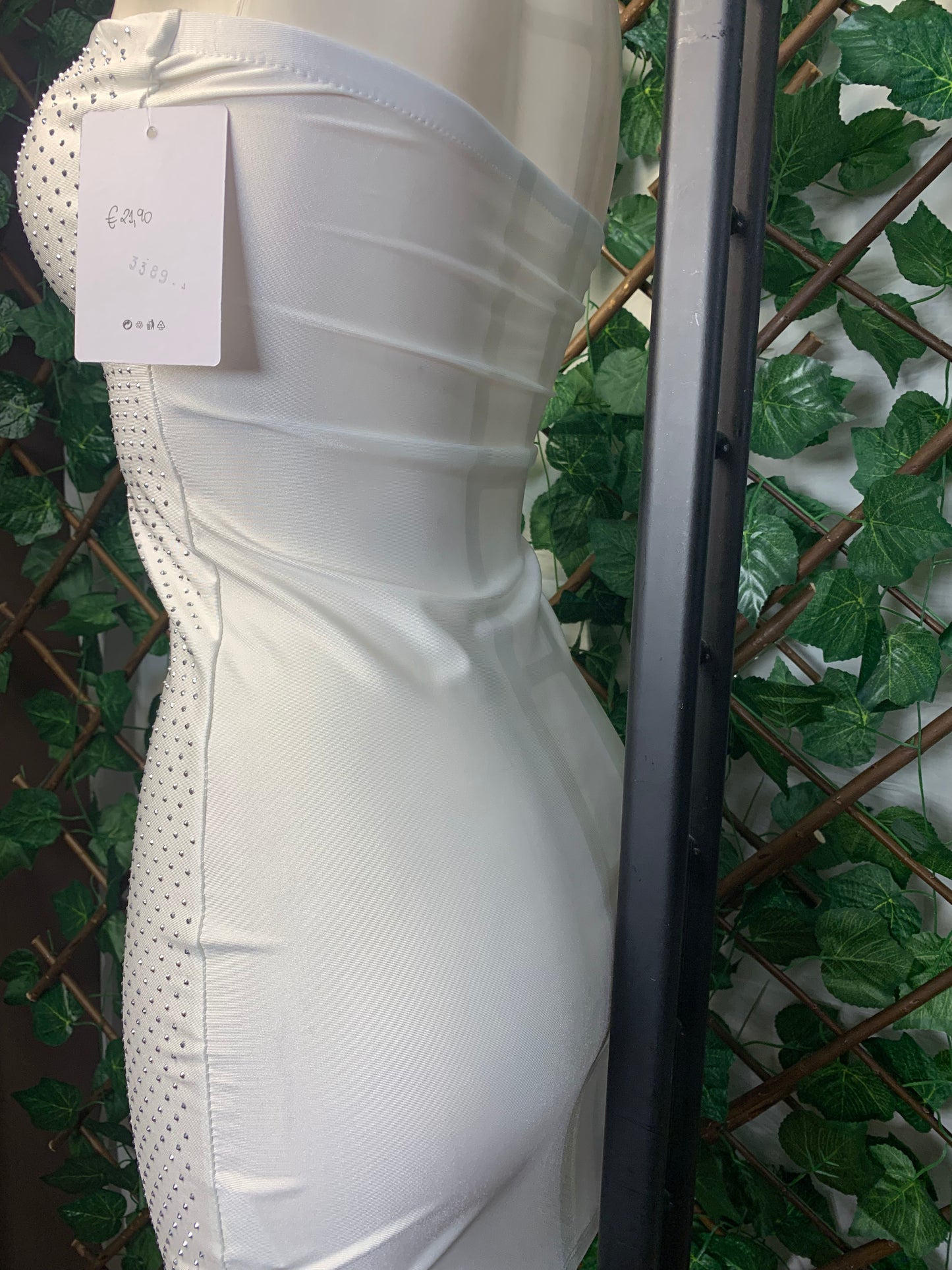 Abito corto con inserti in strass Nero