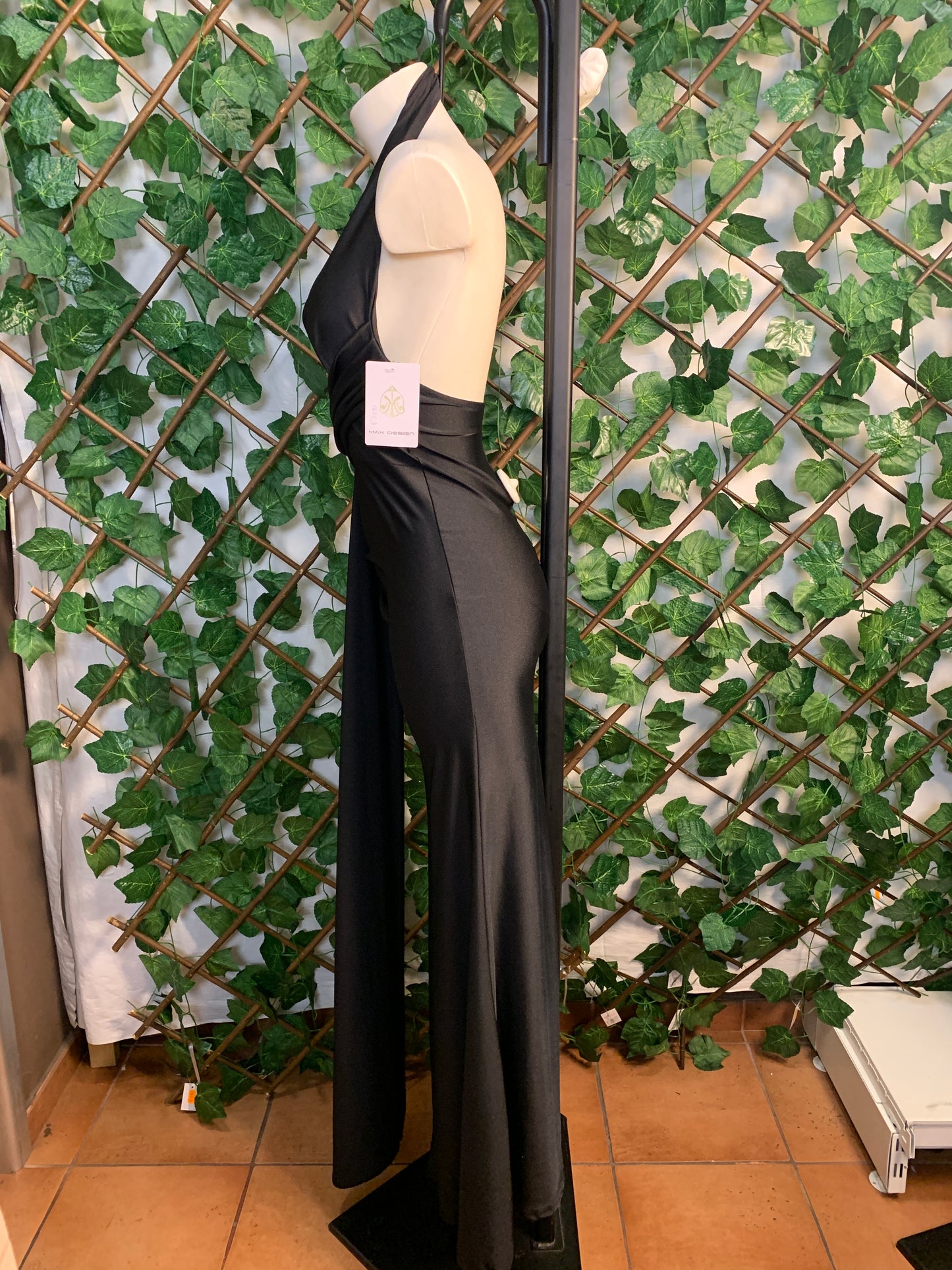 Vestito lungo con nodo sul davanti