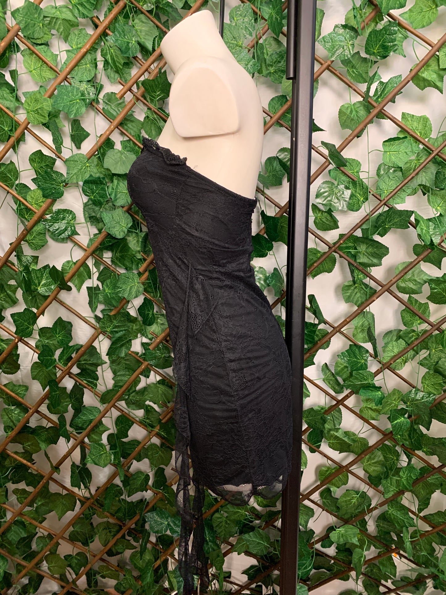 Vestito Bianco in Pizzo – Modello Fascia con Drappeggio Laterale | Elegante & Sexy