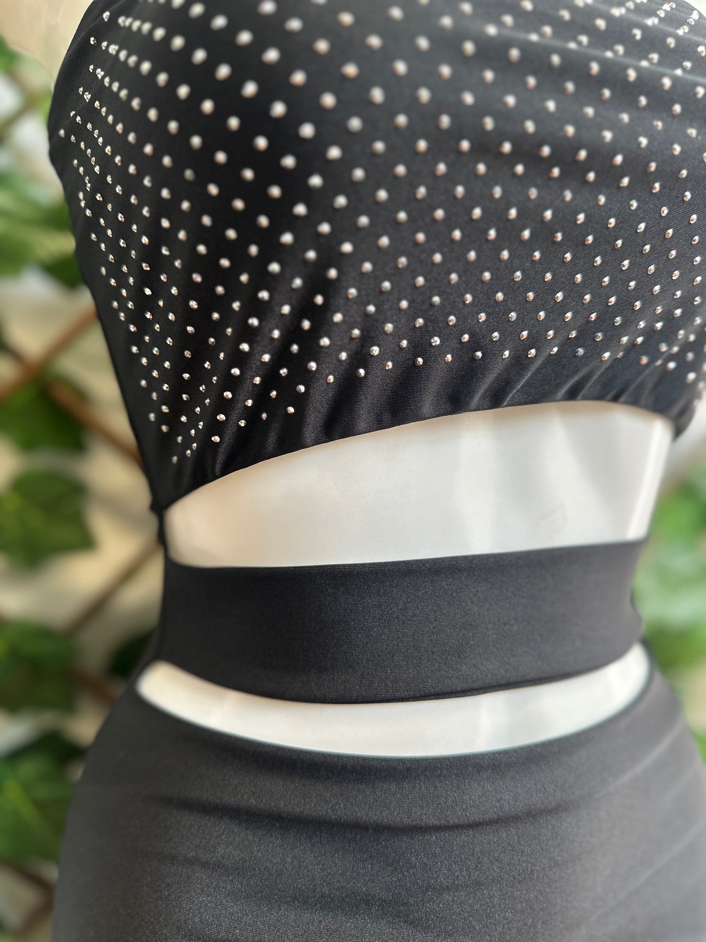 Vestito Nero Fascia con Strass – Cut-Out Vita e Tubino Elasticizzato | Taglia Unica