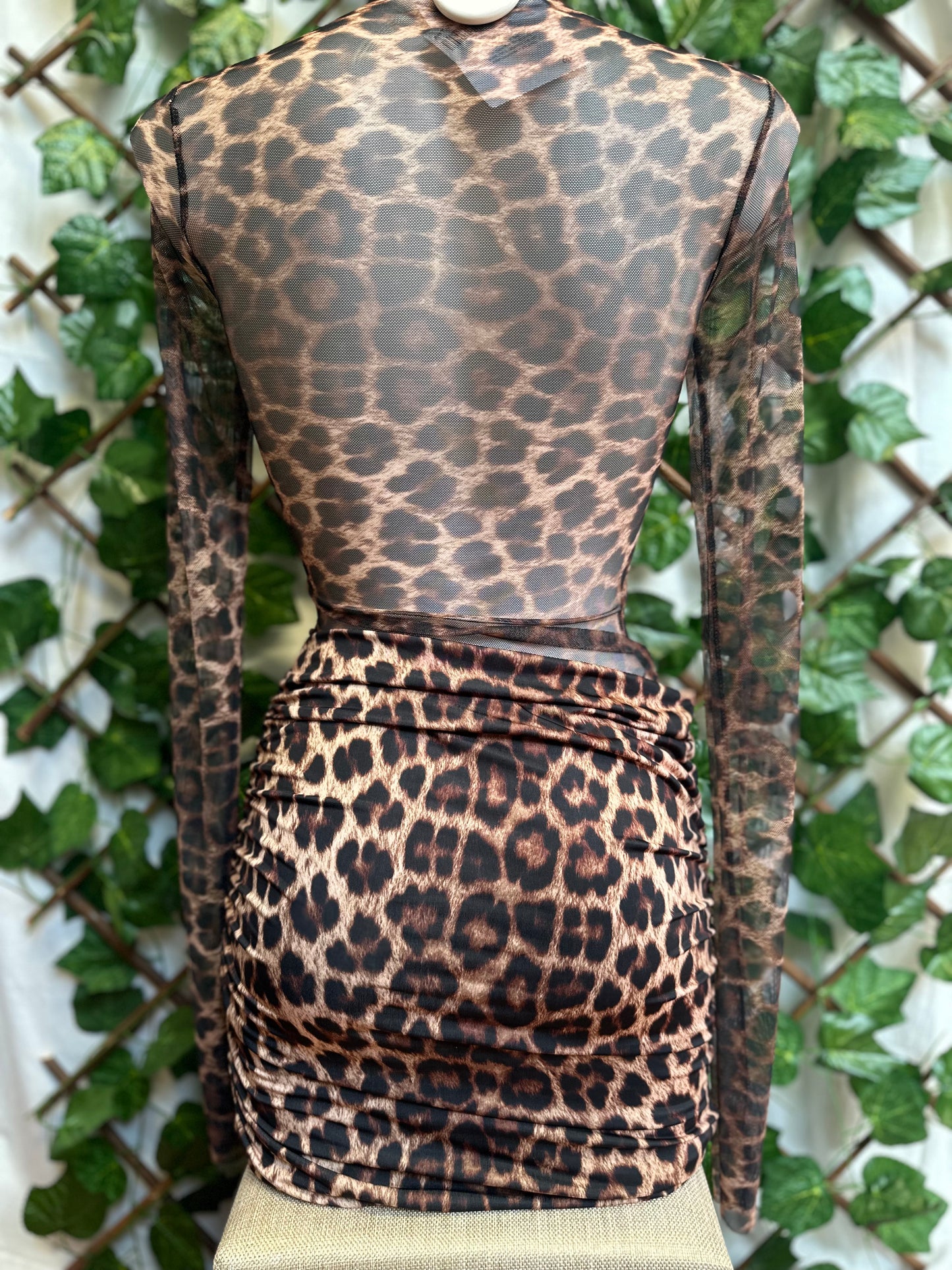 Vestito Leopardato Mesh Maniche Lunghe – Effetto Naked & Drappeggio Snellente | Taglia Unica