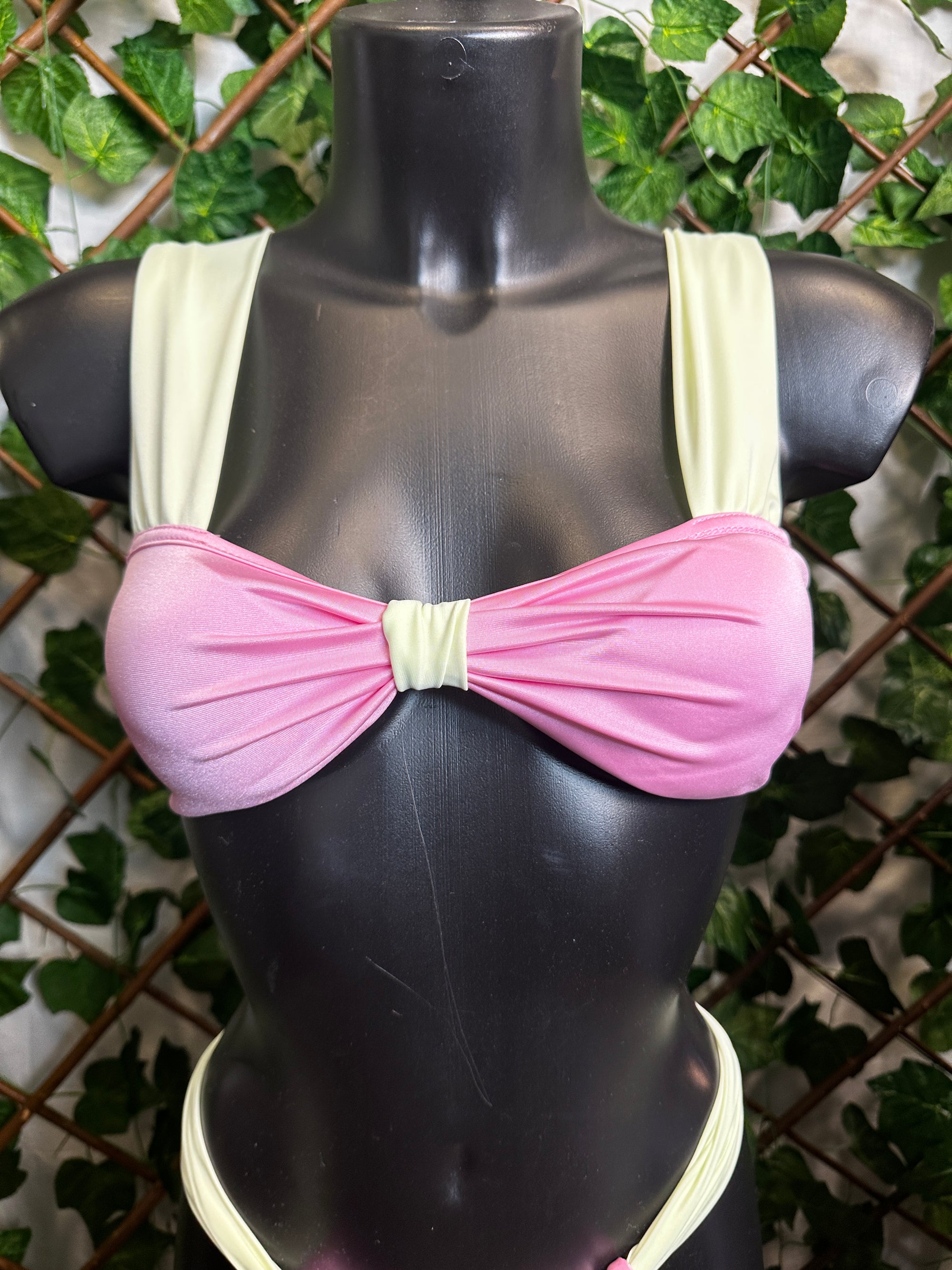 Costume a due colori