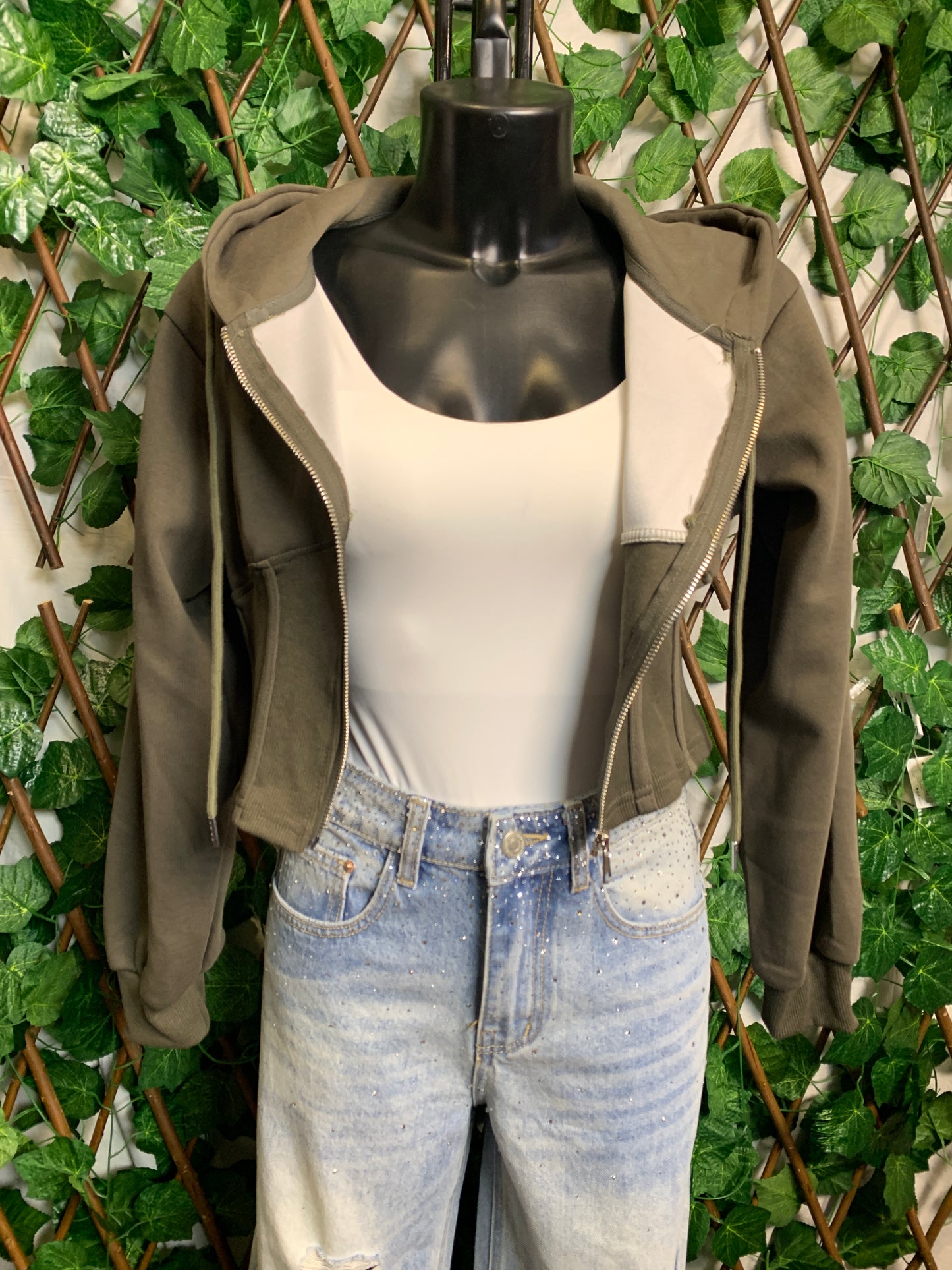 Short hooded sweatshirt 