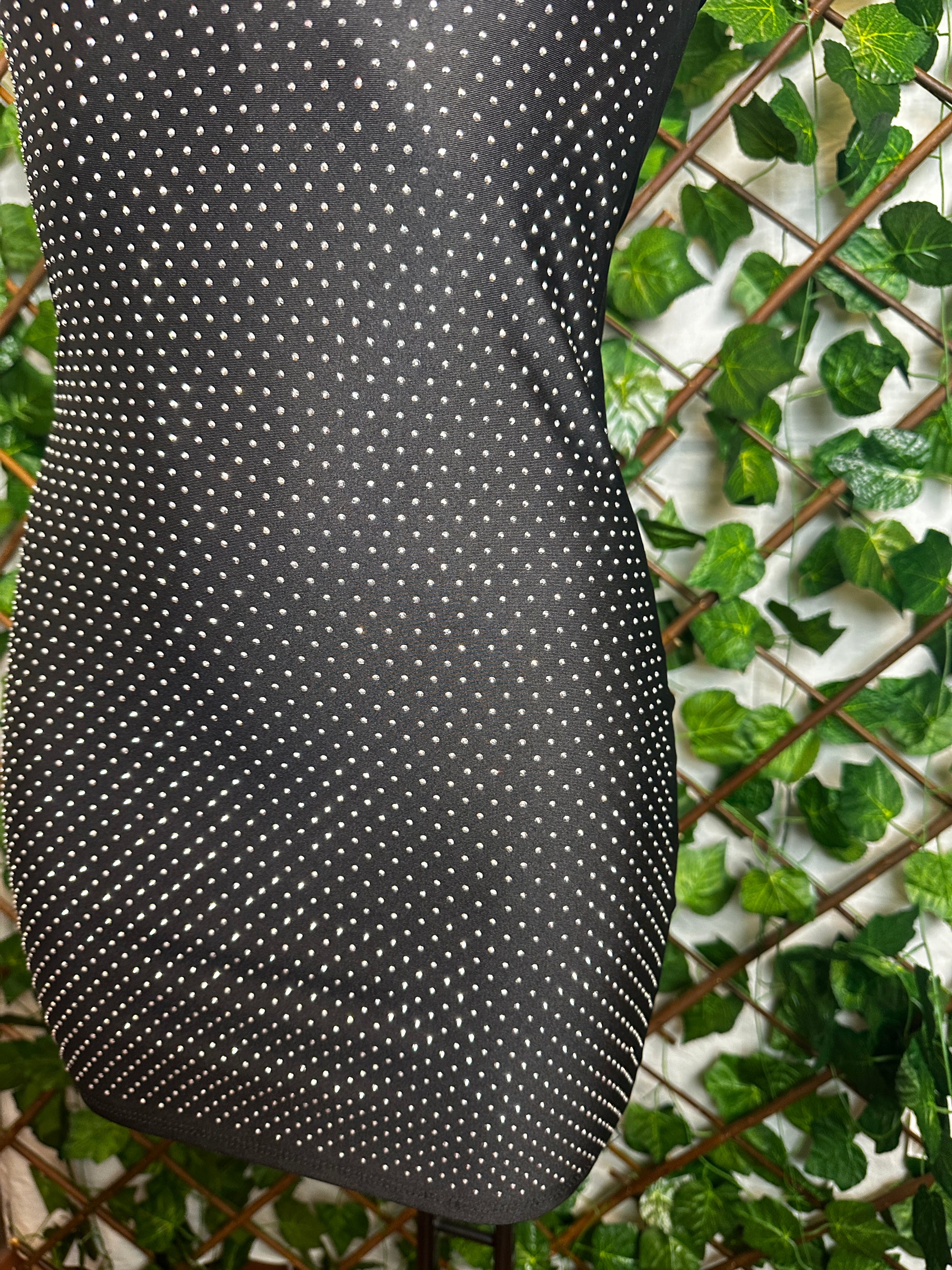 Abito corto con inserti in strass Nero