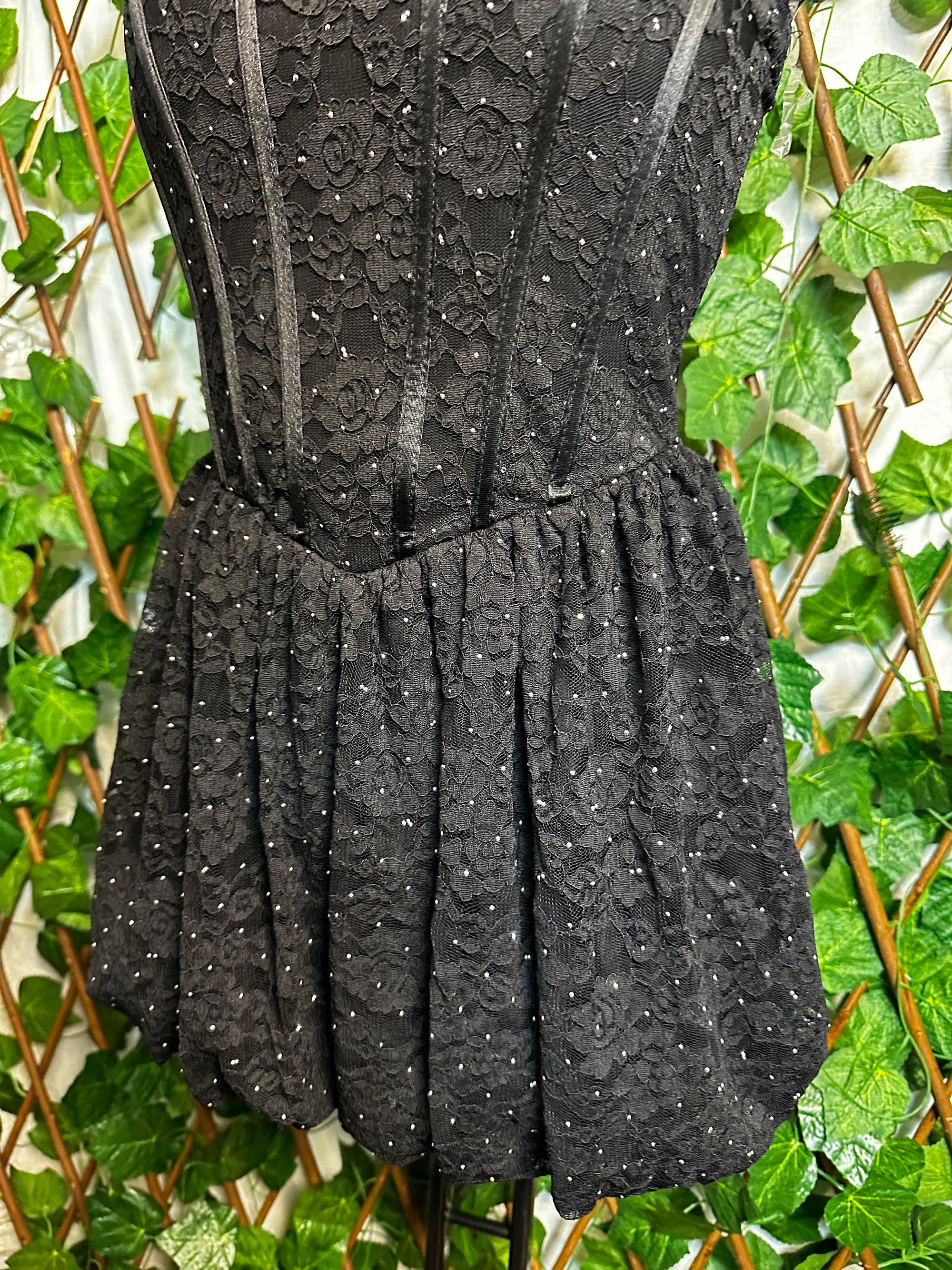 Vestito corto in pizzo | taglia unica