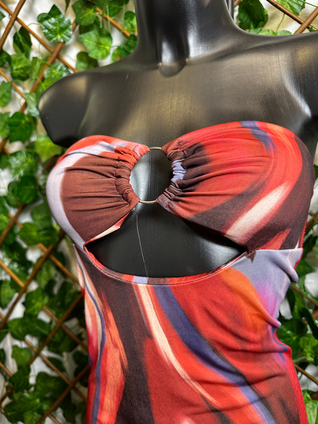 Vestito lungo elasticizzato con lo spacco diagonale | taglia unica