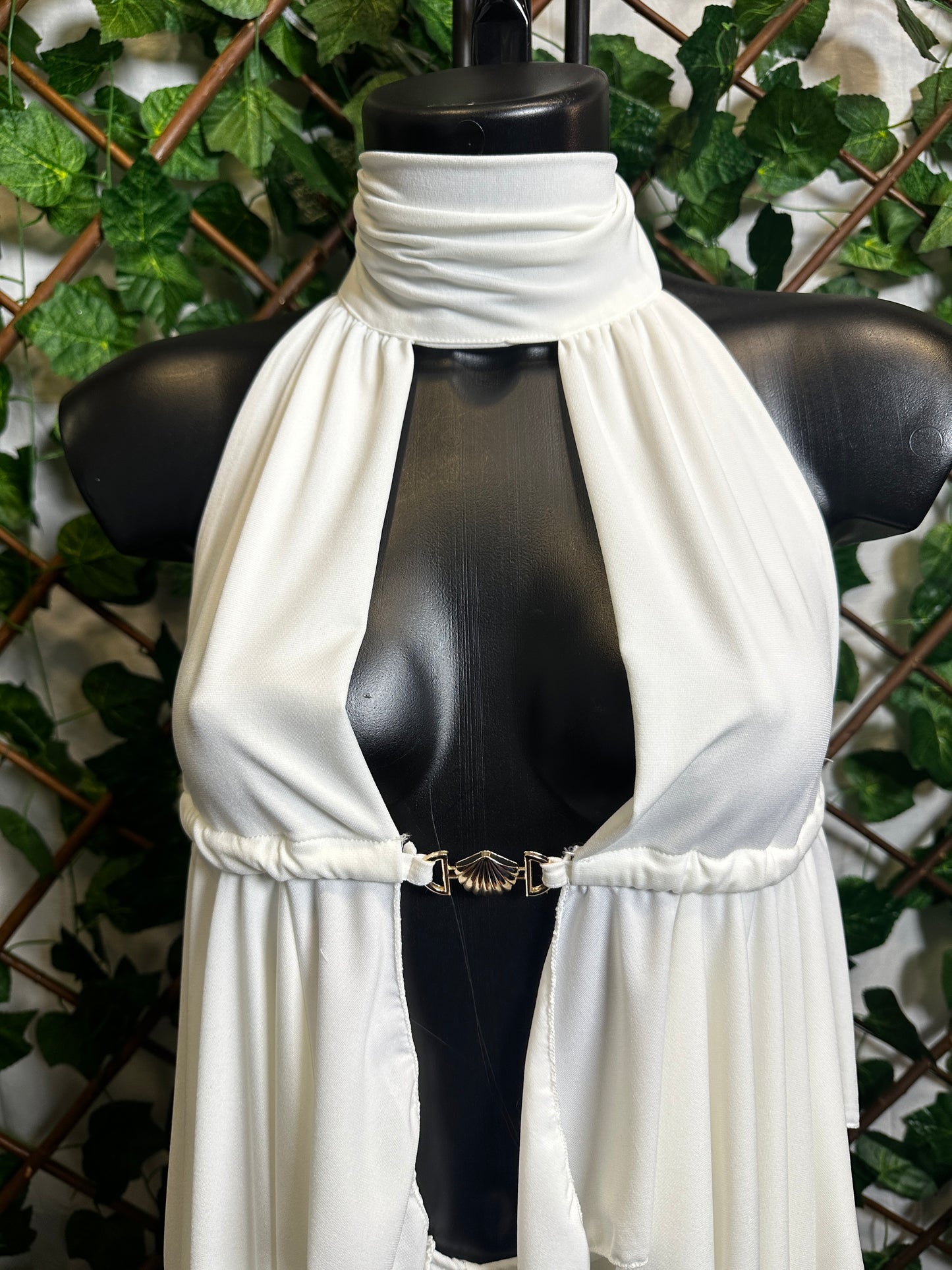 Completo top e gonna con dettaglio conchiglia