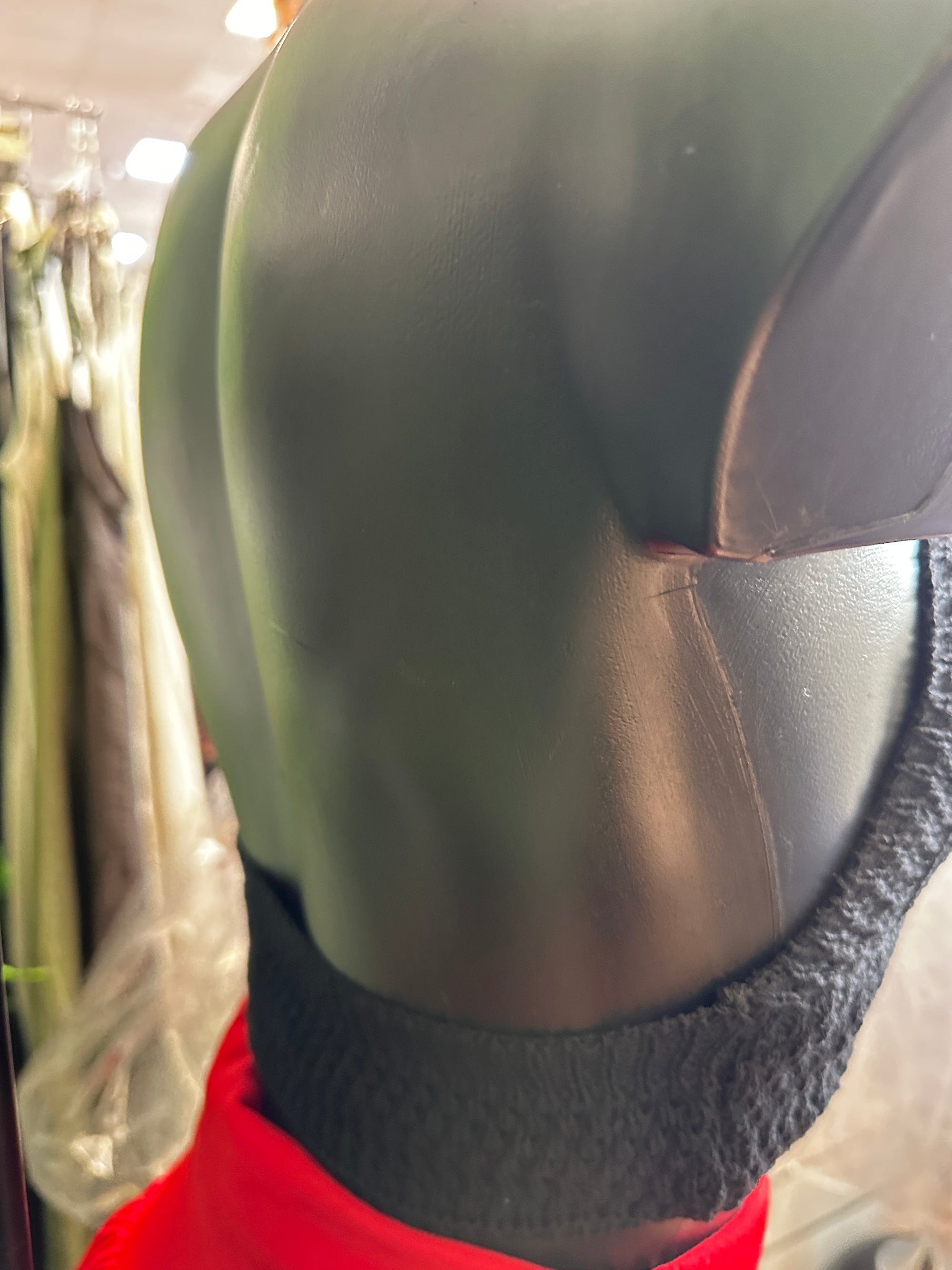 Top in maglia legato al collo