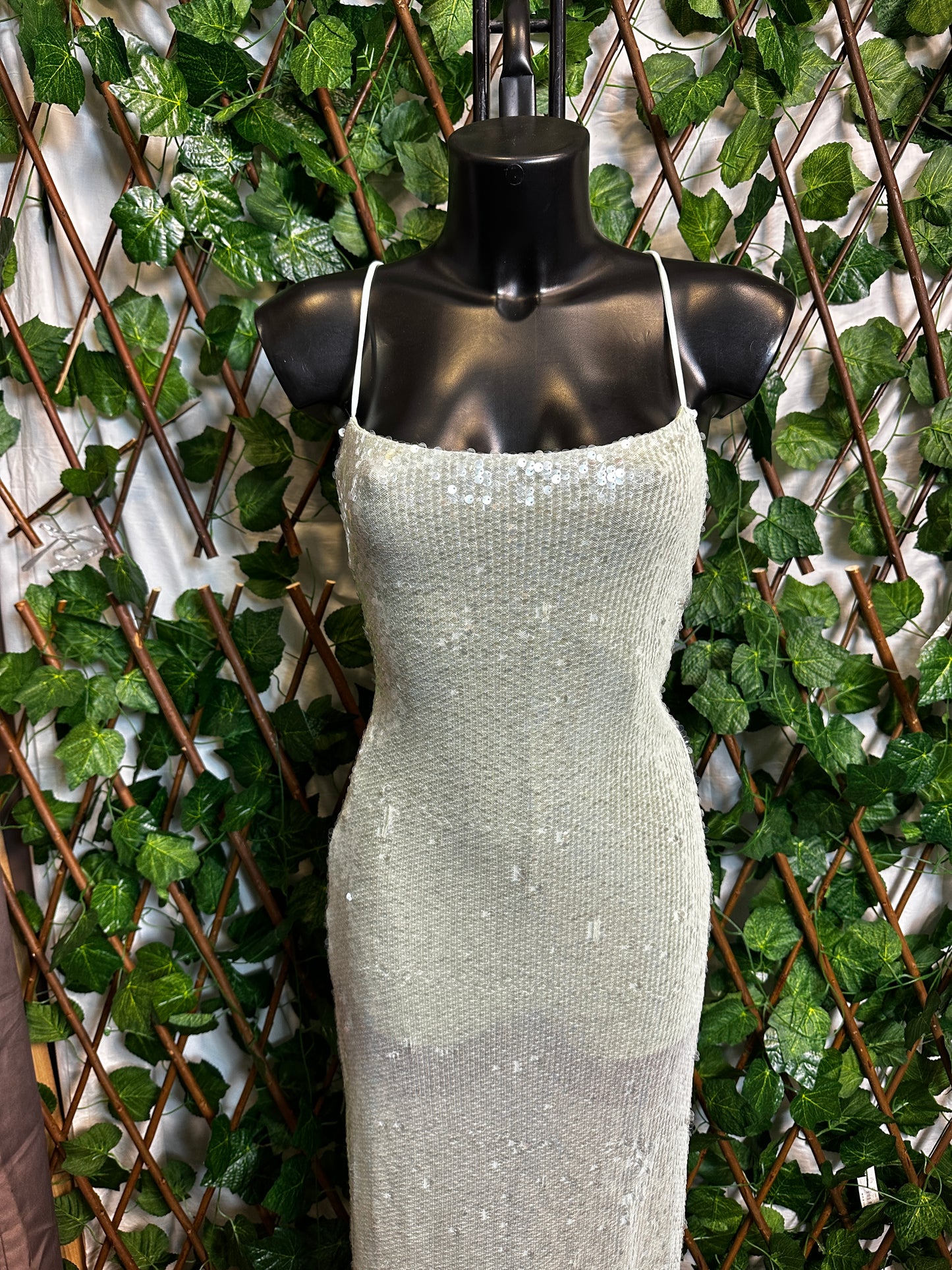 Vestito lungo in paillettes con la schiena scoperta | taglia unica