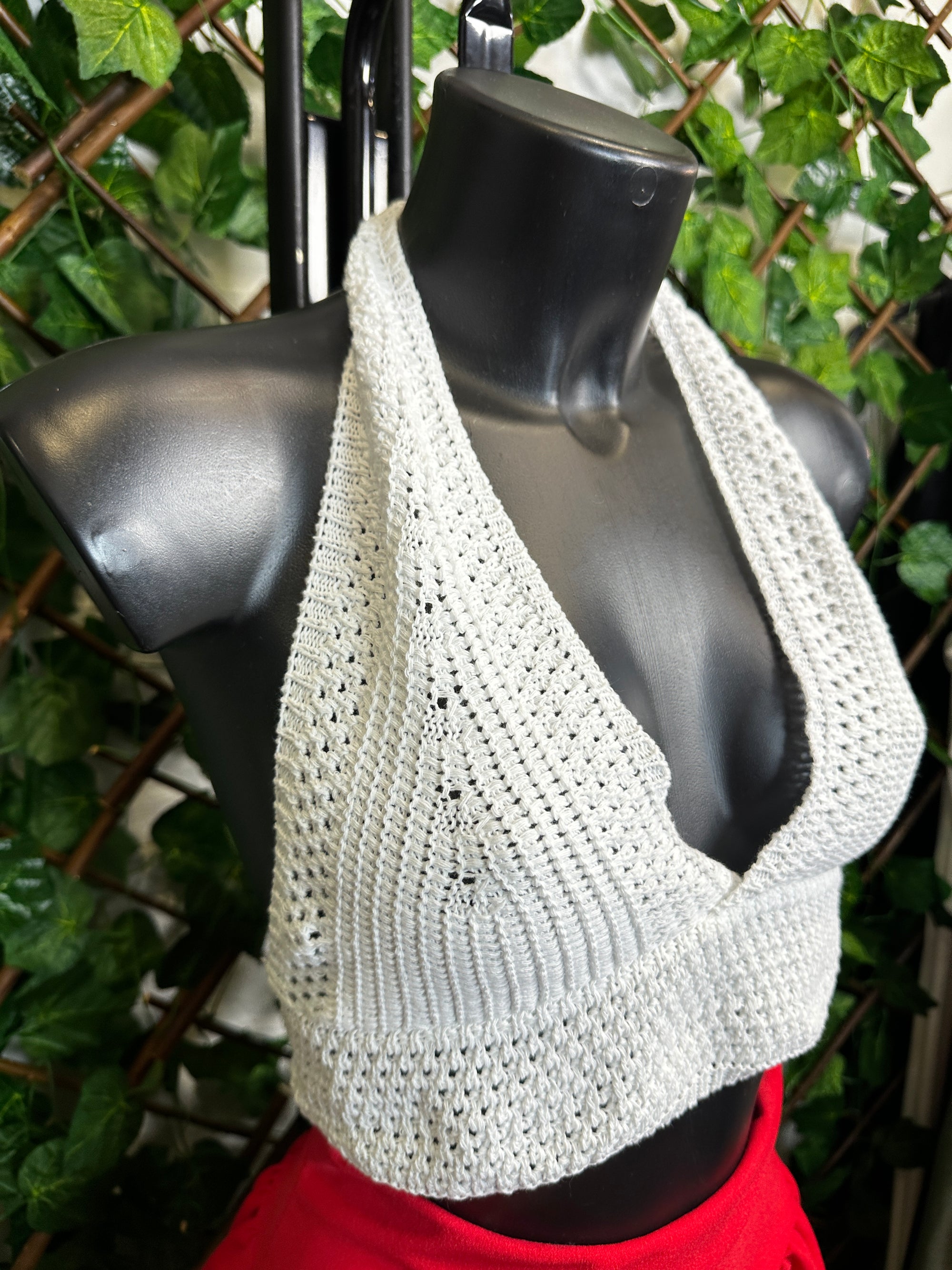 Top in maglia legato al collo