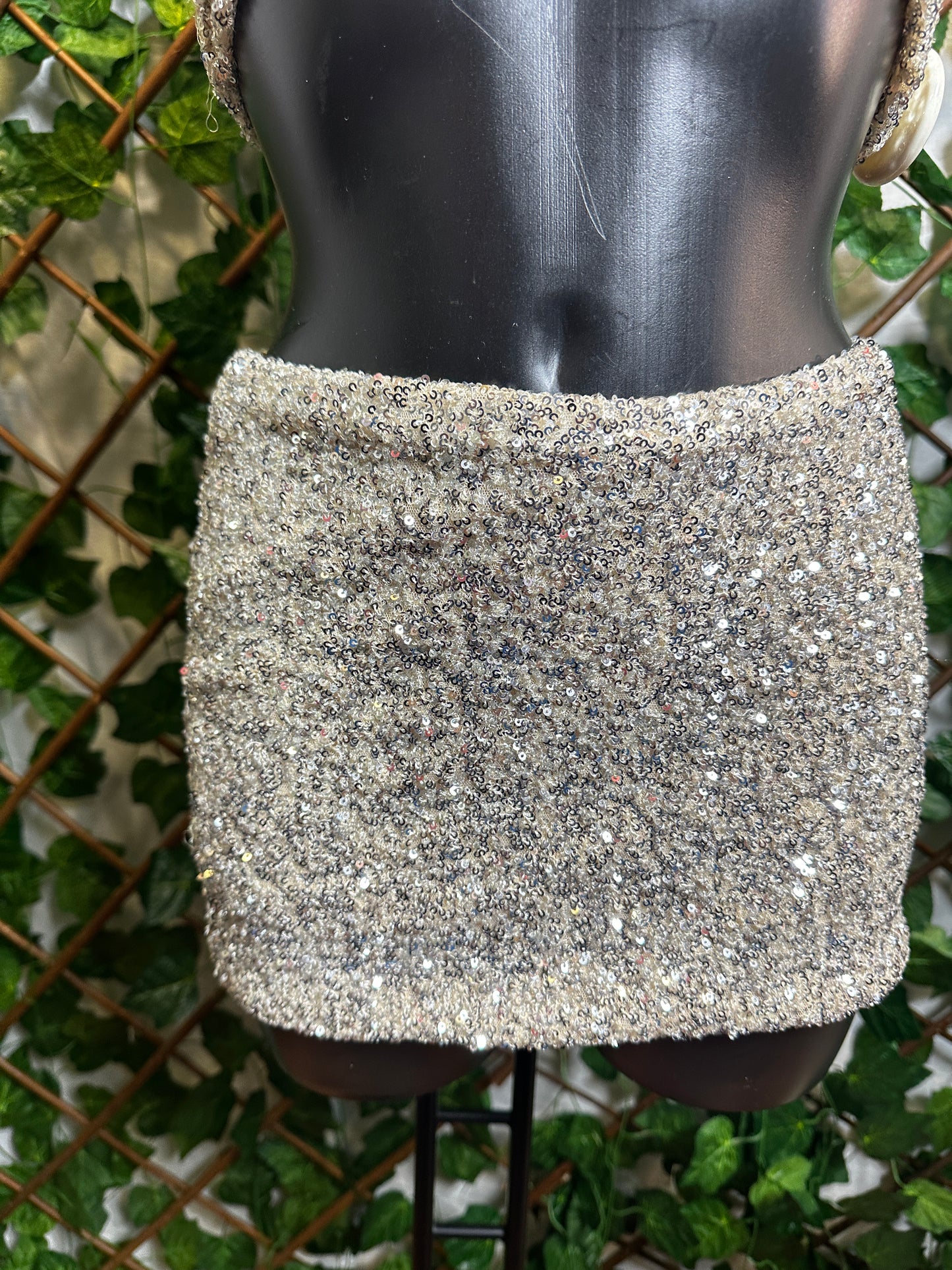 Completo con la stella marina in paillettes