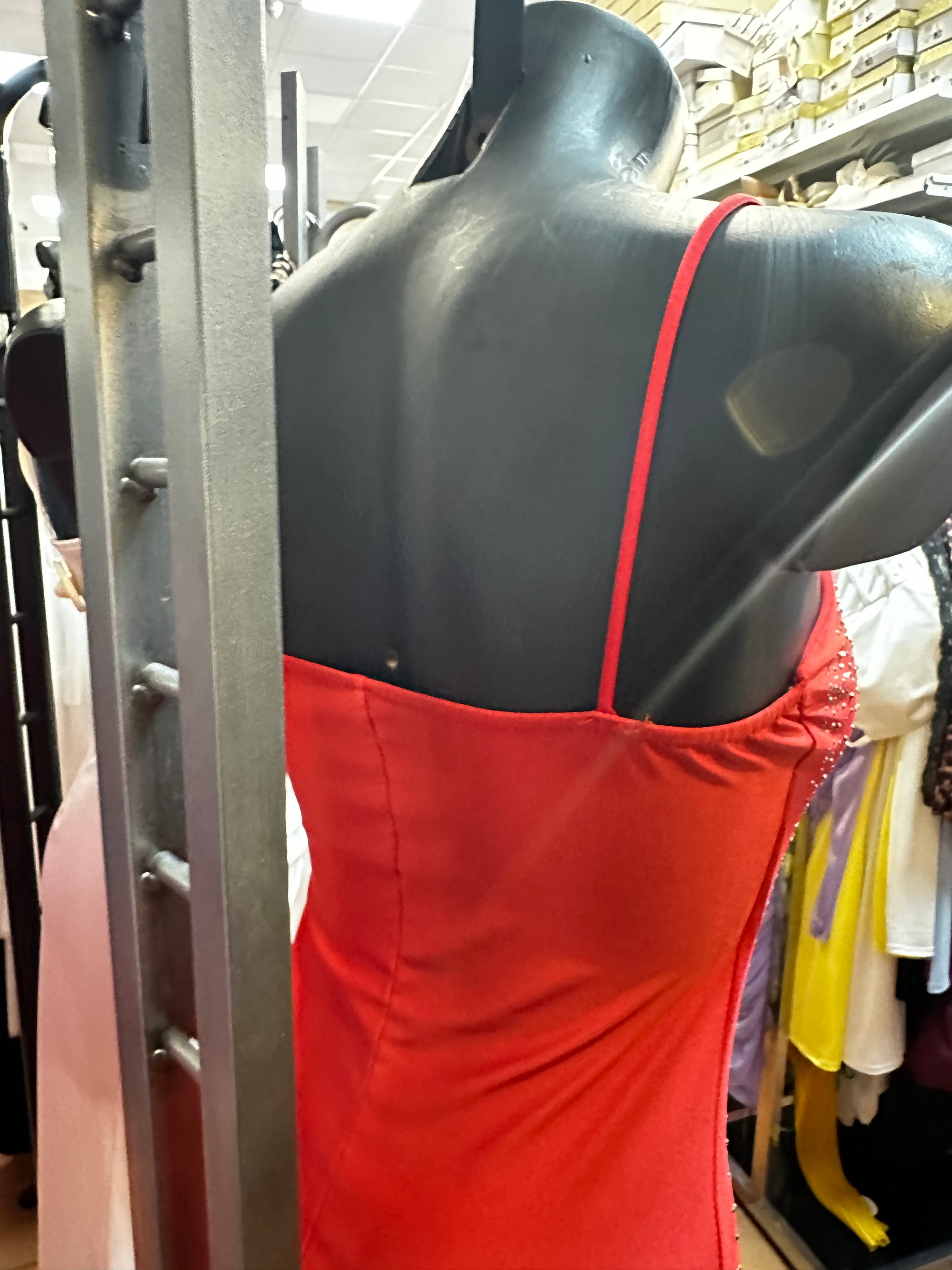 Vestito lungo elegante con brillantini