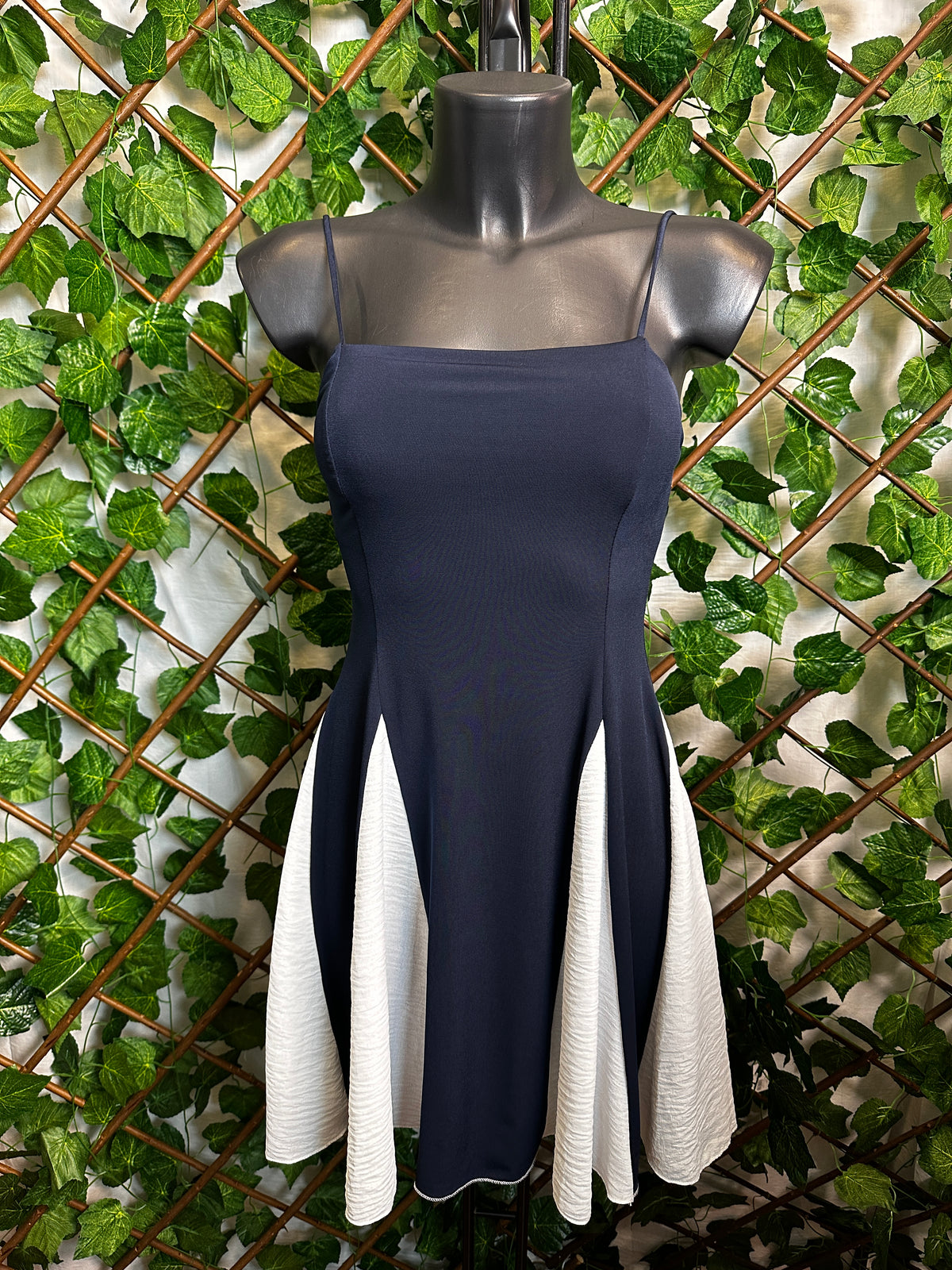 Vestito corto elasticizzato a due colori