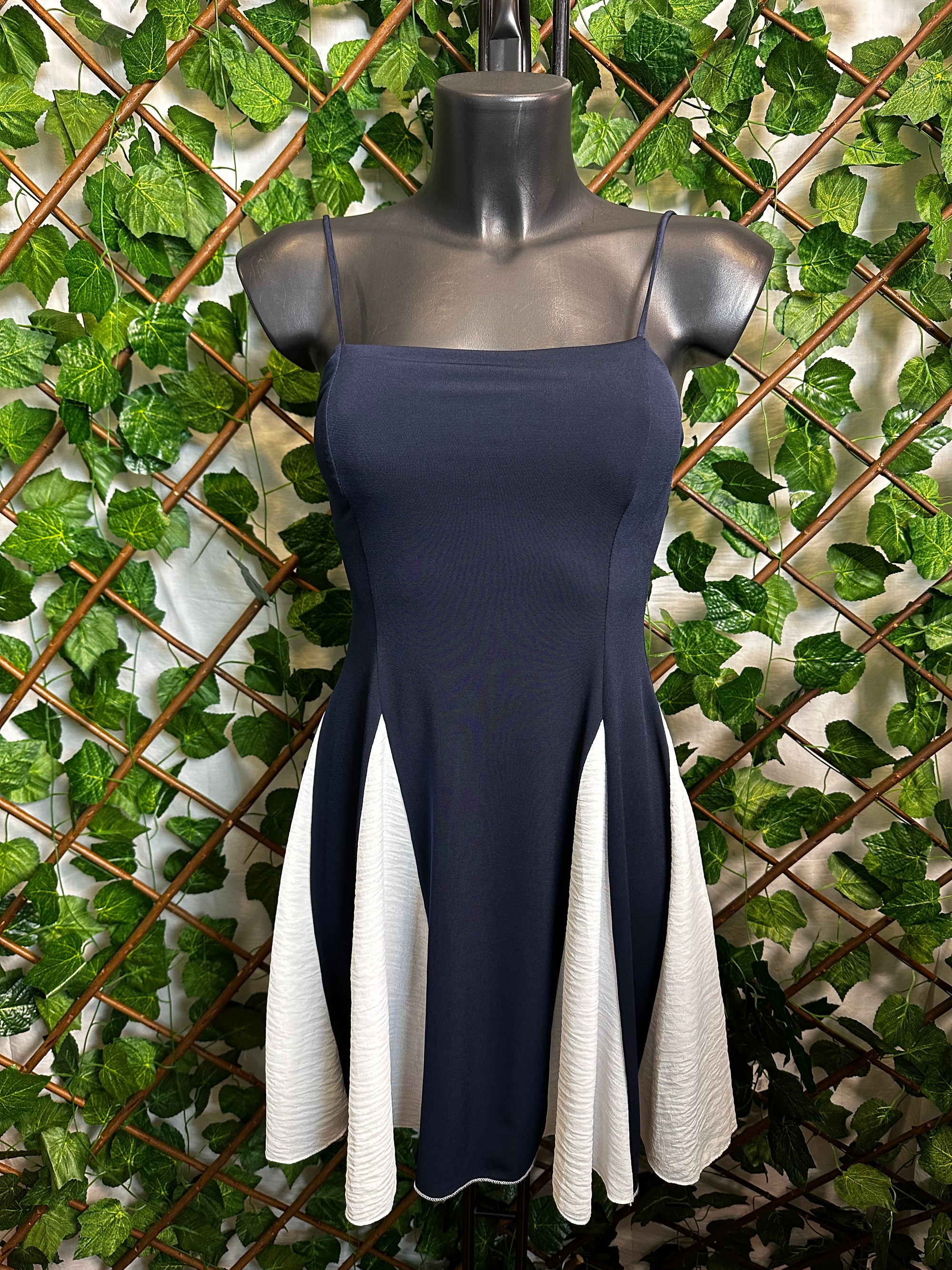 Vestito corto elasticizzato a due colori