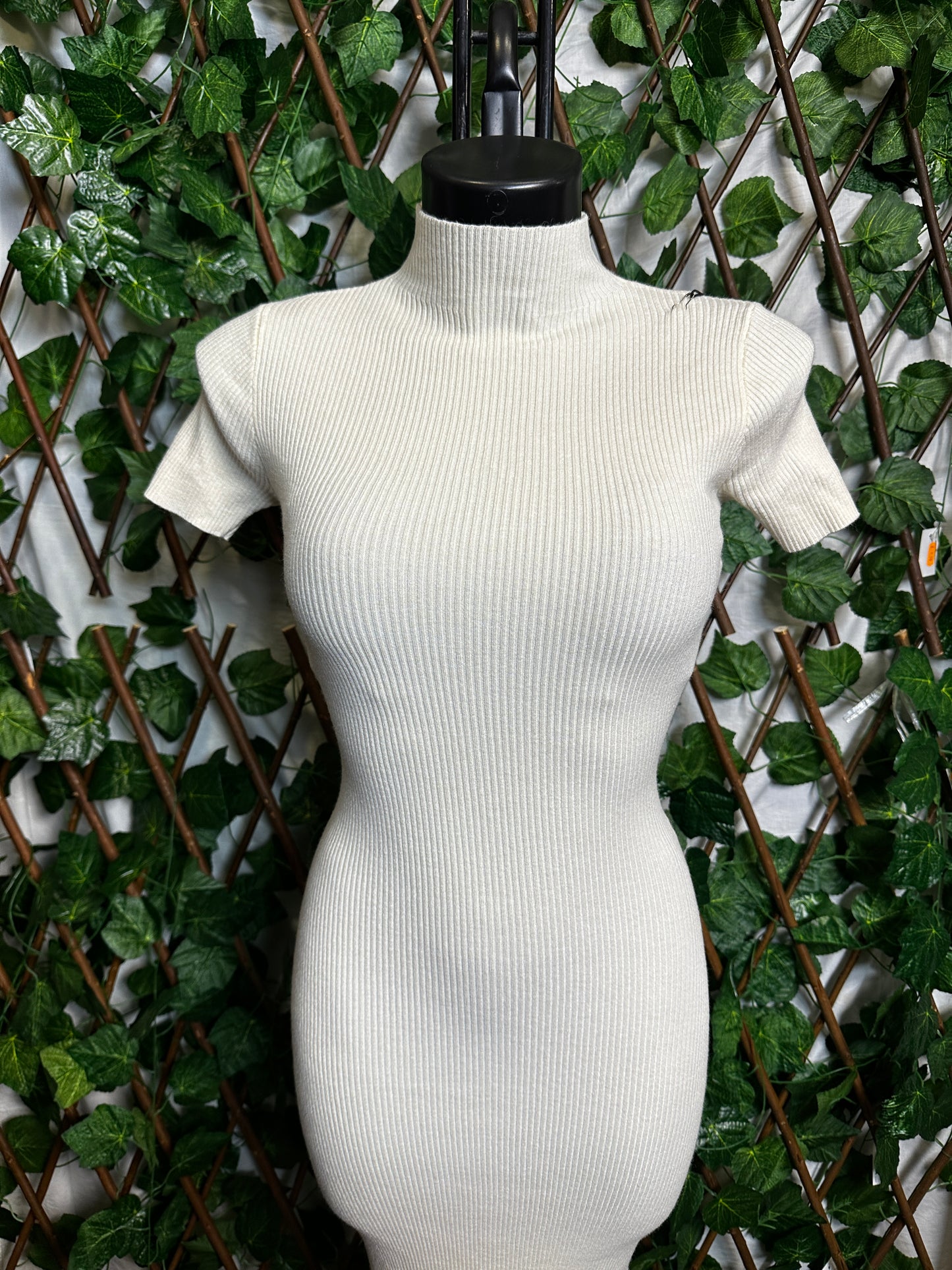 Maglione lungo con le maniche corte