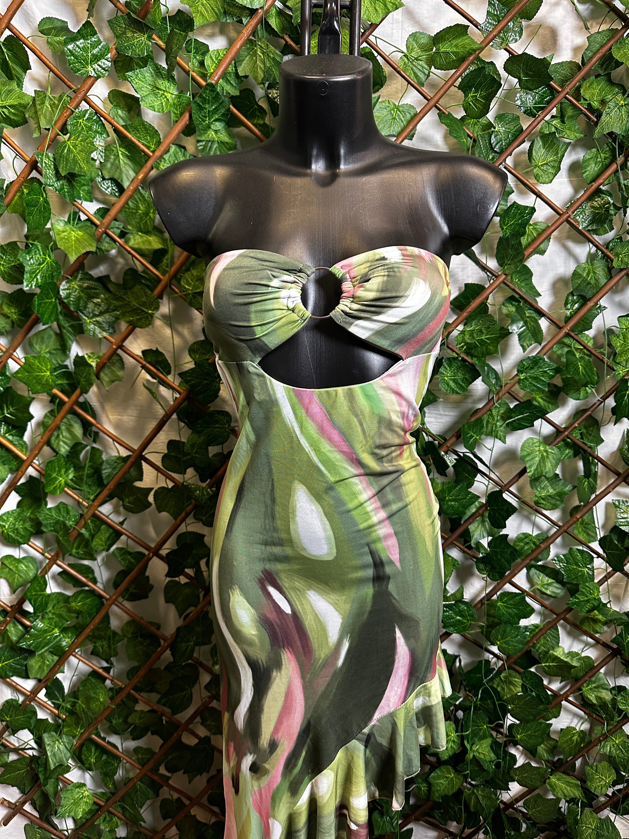 Vestito lungo elasticizzato con lo spacco diagonale | taglia unica
