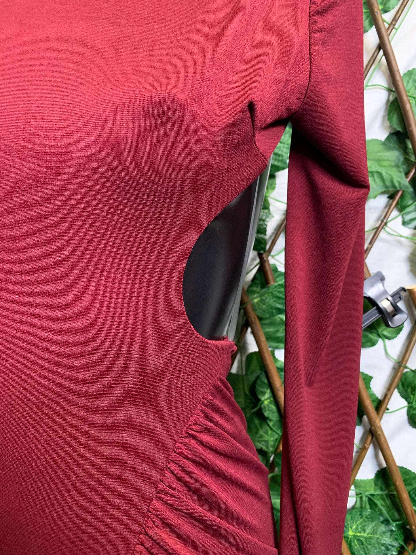 Short dress with high neck and open back