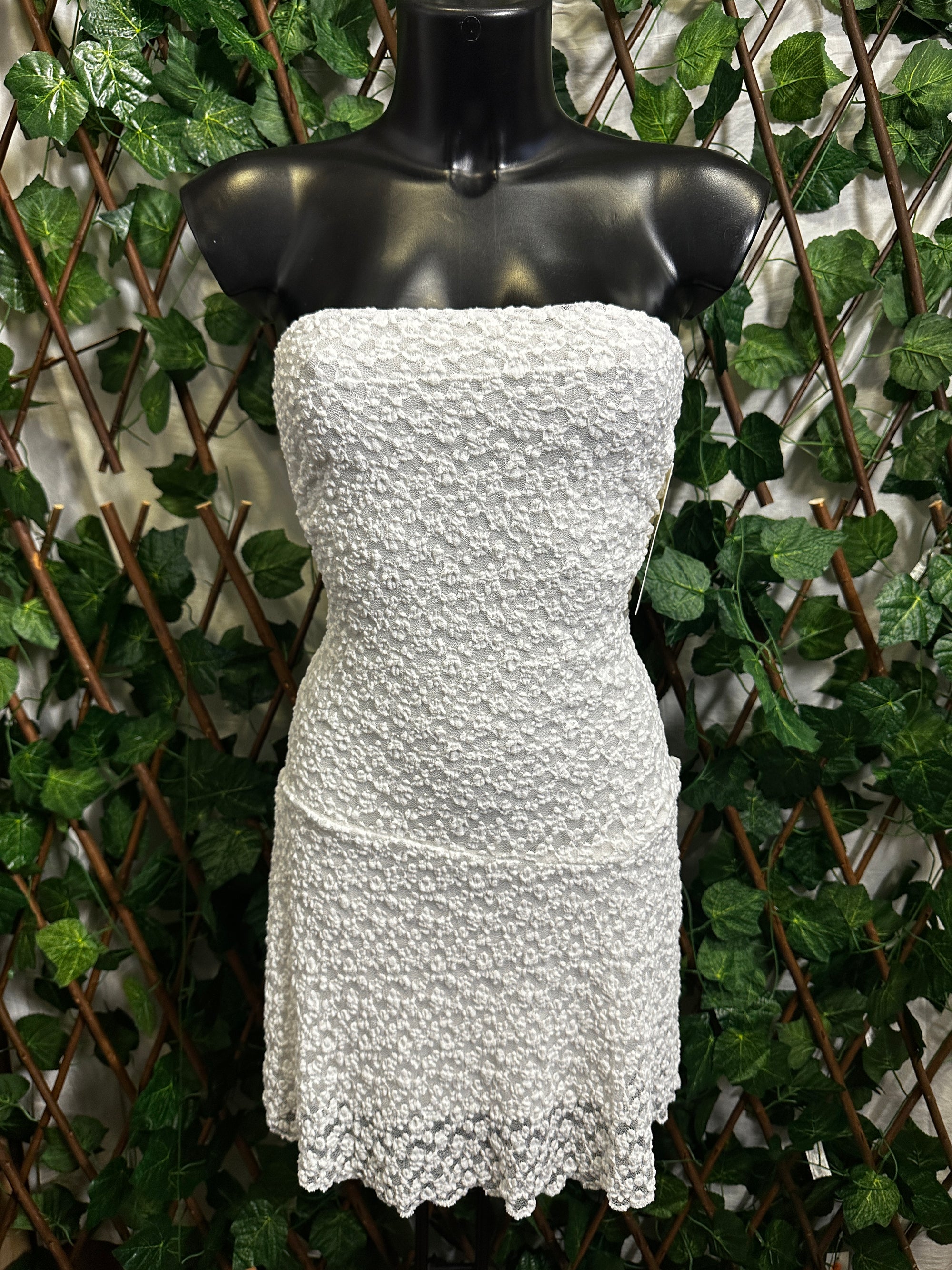 Modello crepe: vestito corto a fascia | taglia unica