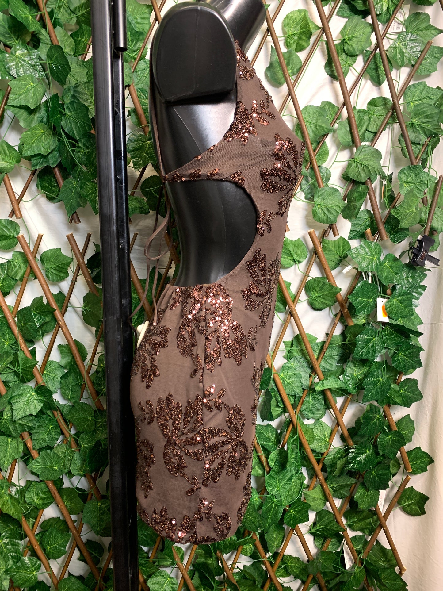 Vestito corto designati dai paillettes