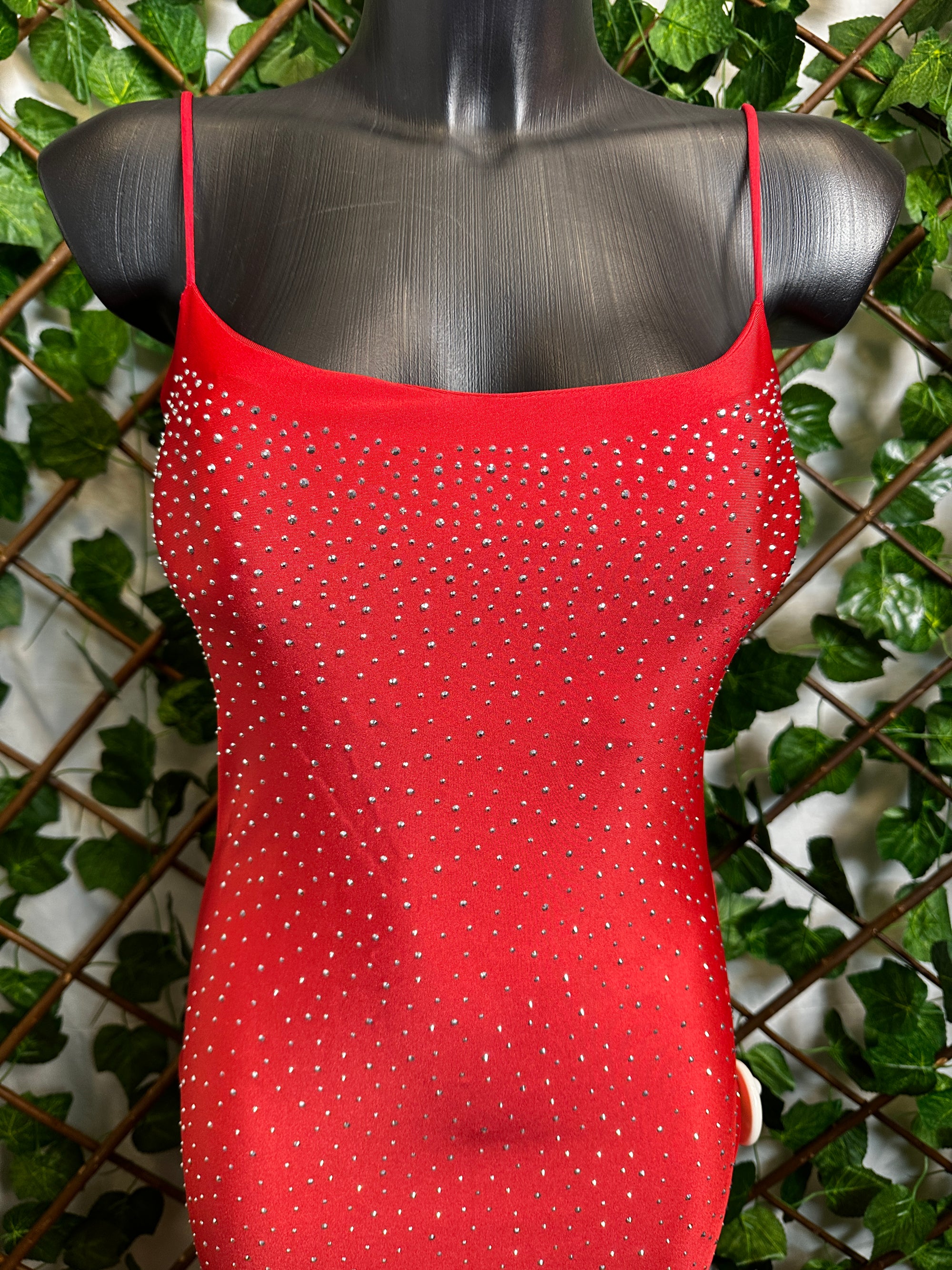 Vestito lungo elegante con brillantini