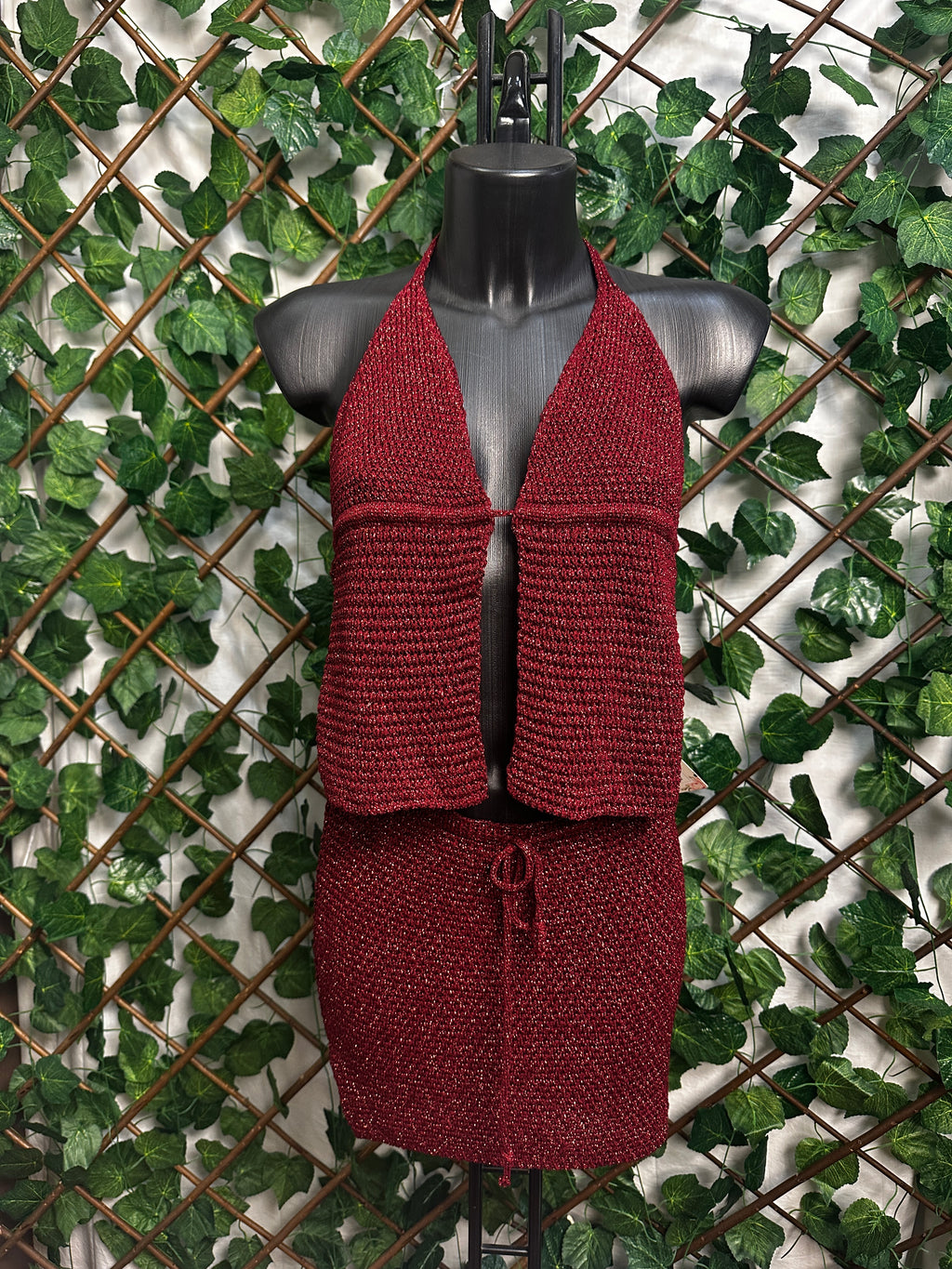 One-size-fits-all summer top and skirt set