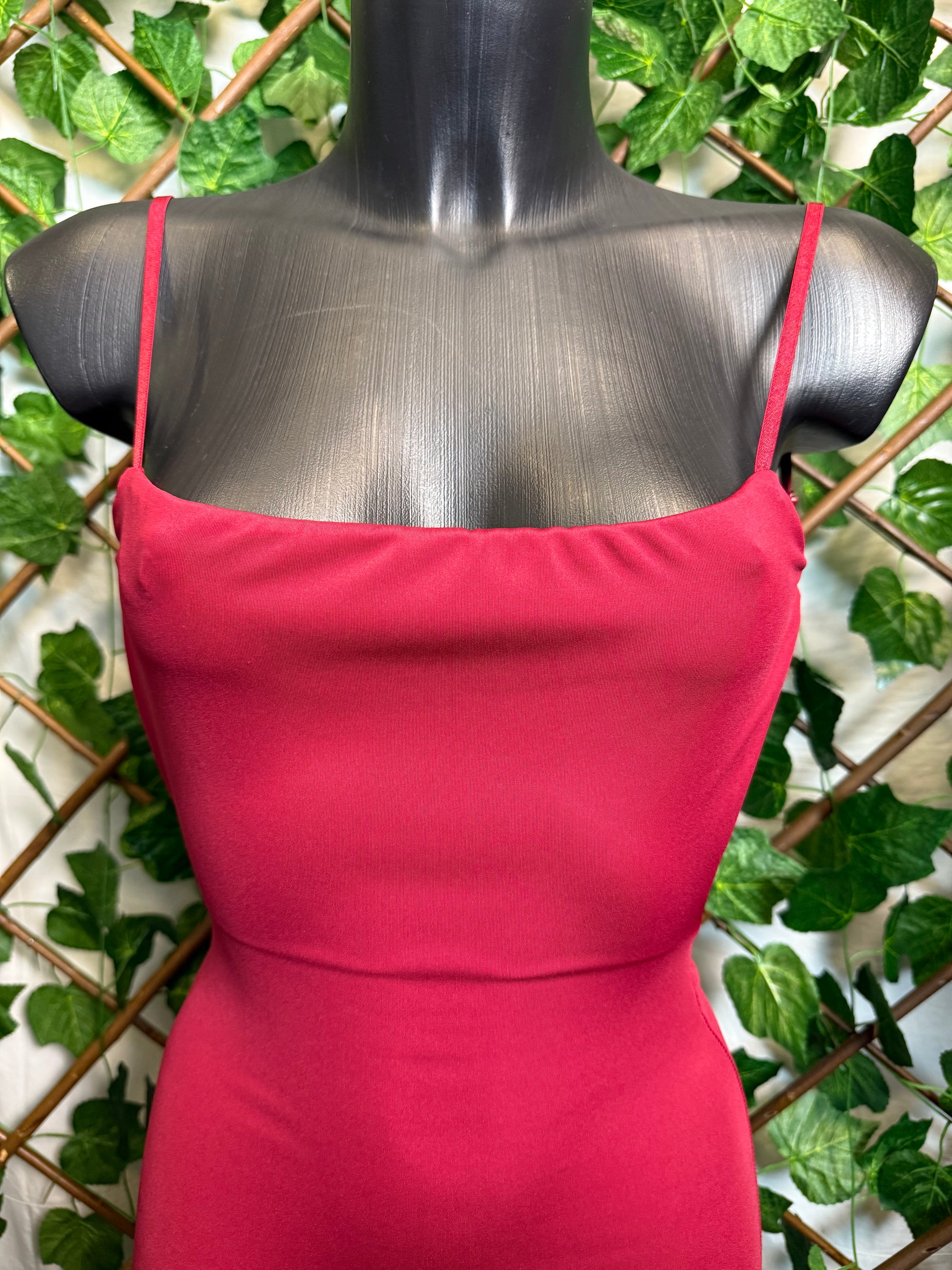 Vestito corto dietro scoperto con arricciatura