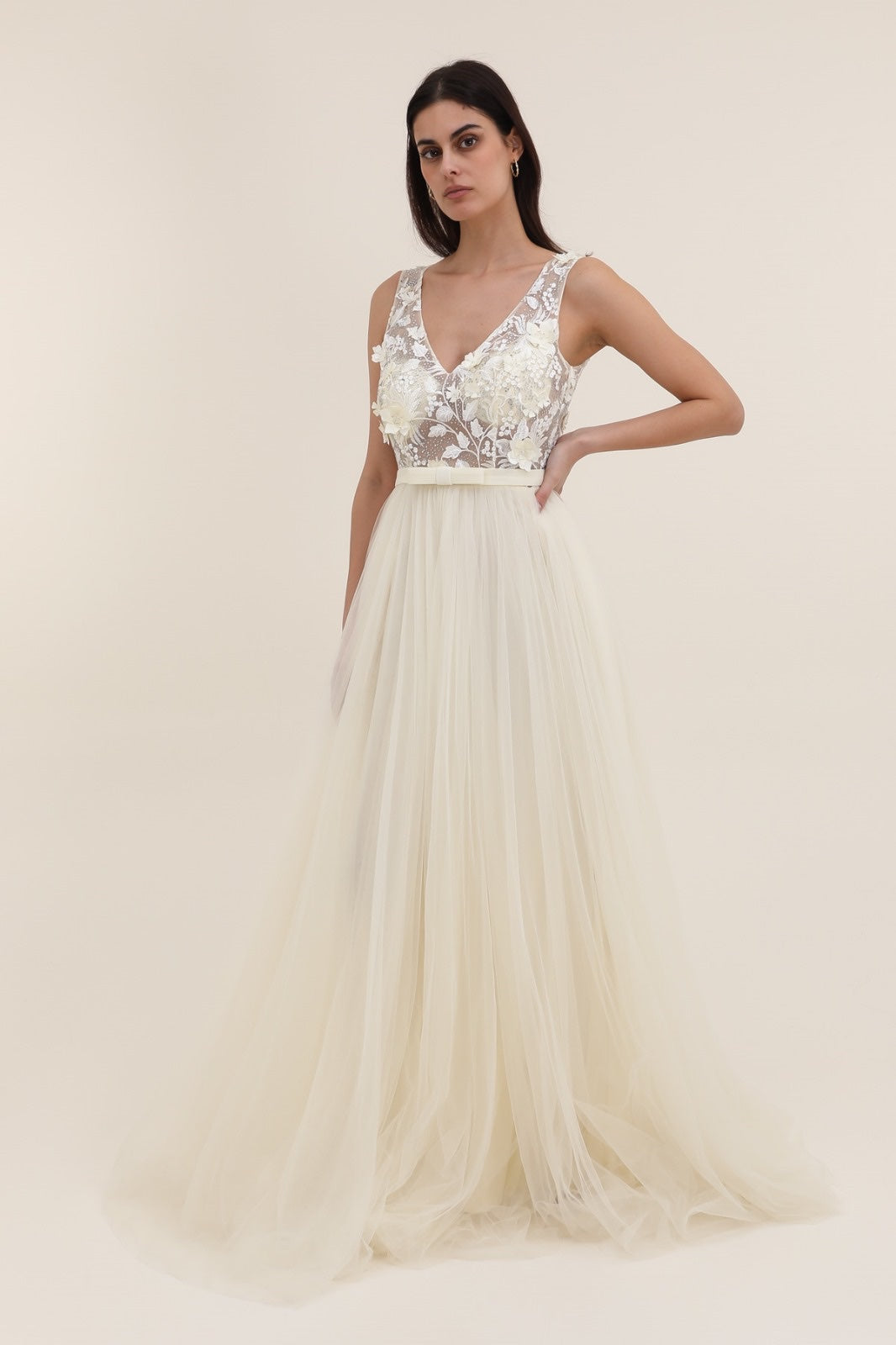Vestito con fiore trasparente