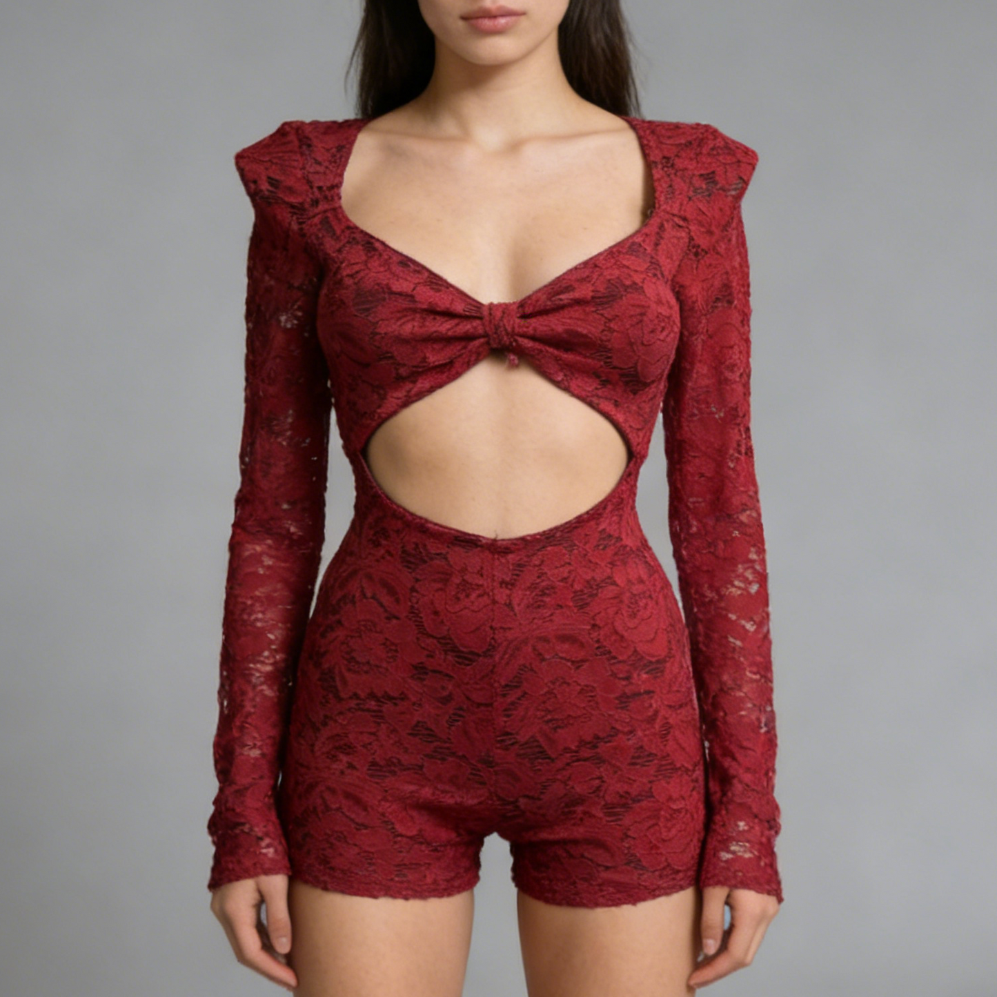 Playsuit in pizzo floral con cut out - Seduzione magnetica - BERLY MODA 