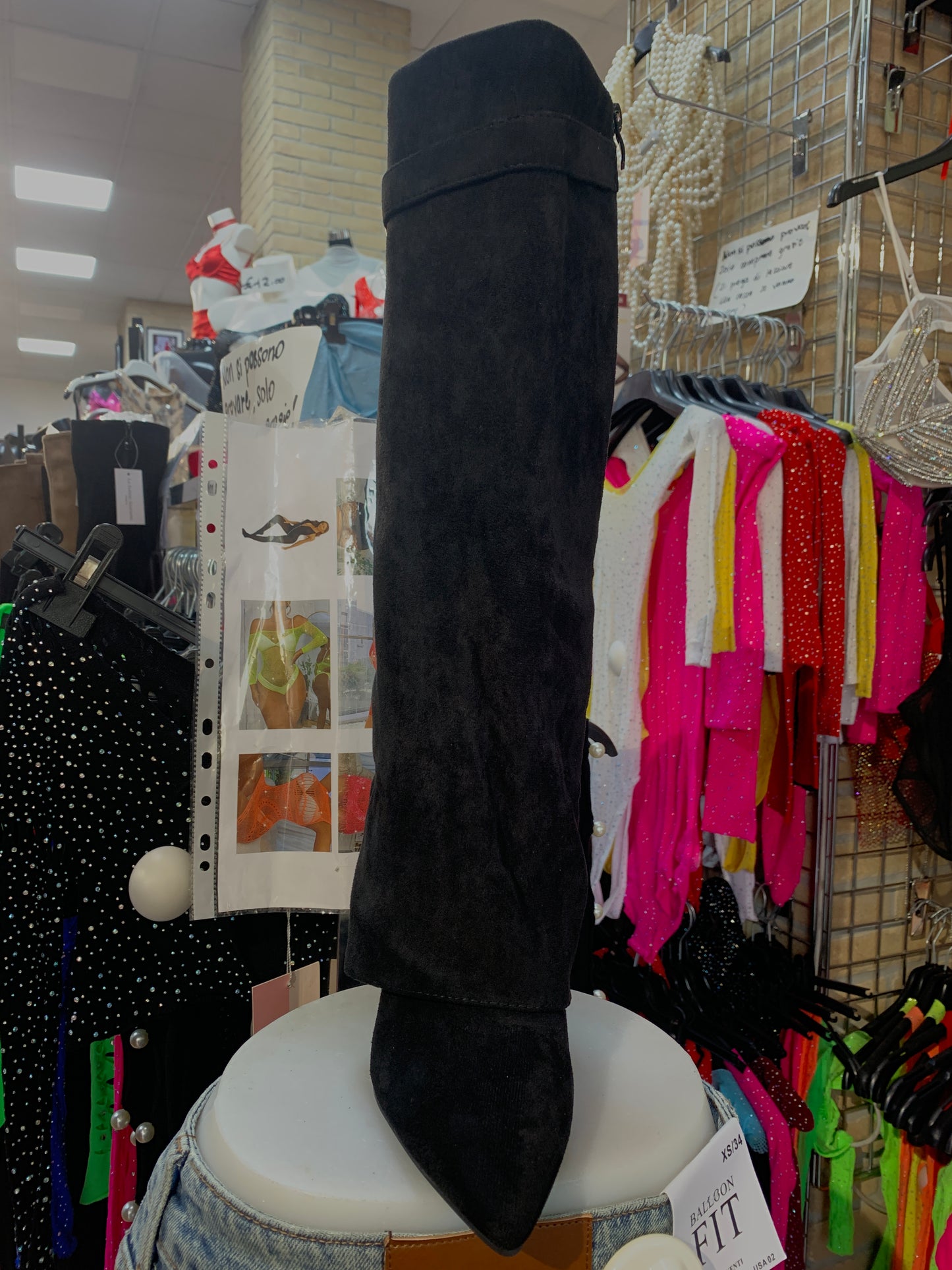 Suede boots with belt