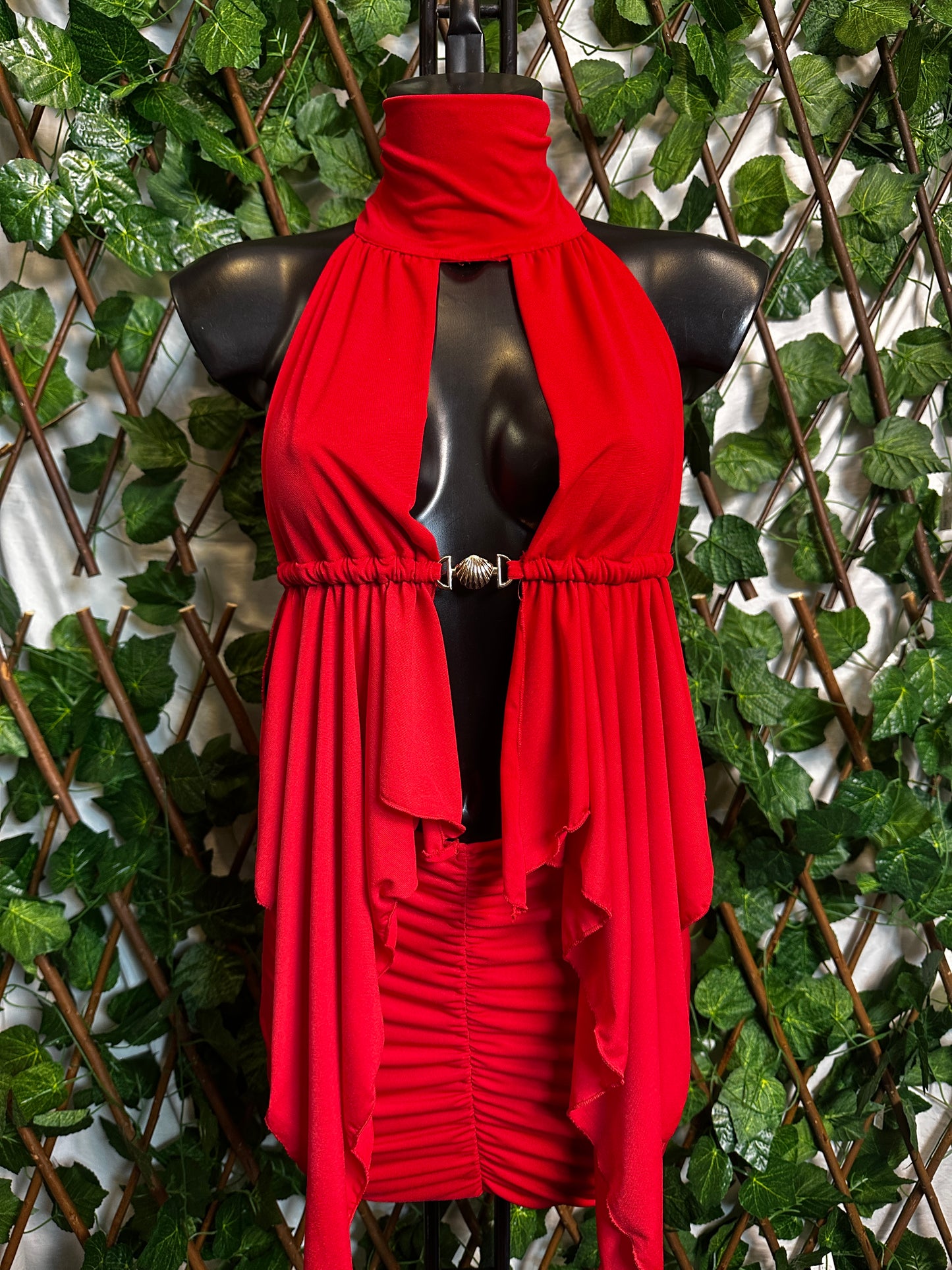 Completo top e gonna con dettaglio conchiglia