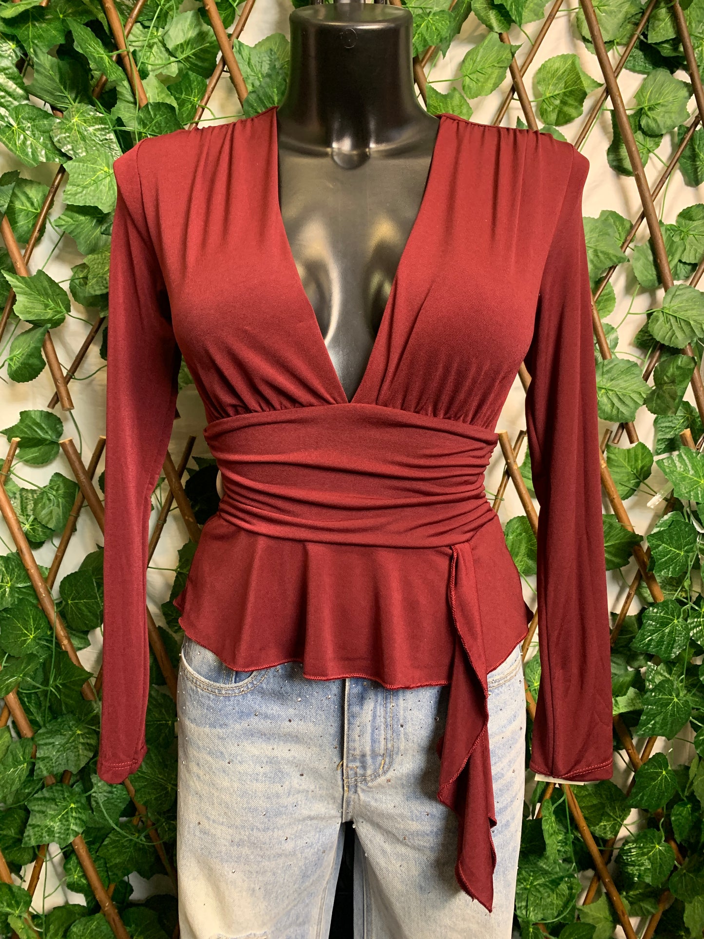 V-neck ruffled top 