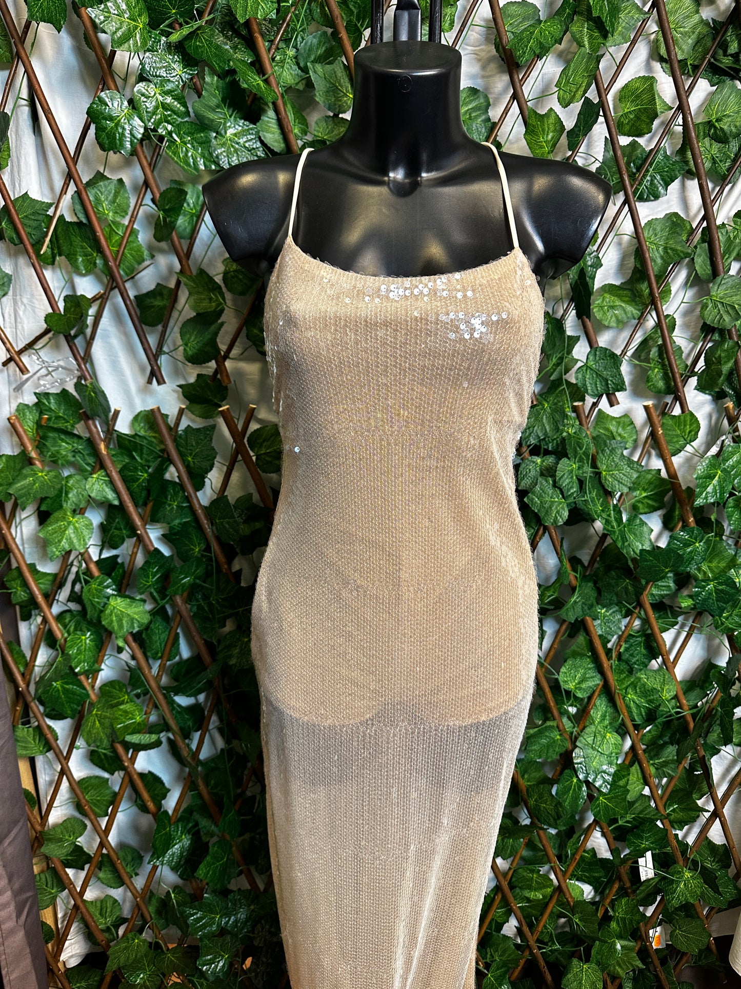 Vestito lungo in paillettes con la schiena scoperta | taglia unica