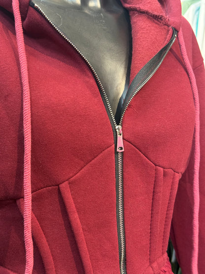 Tuta sportiva cropped con corsetto e joggers – LIBERTÀ RIBELLE 👟⚡️