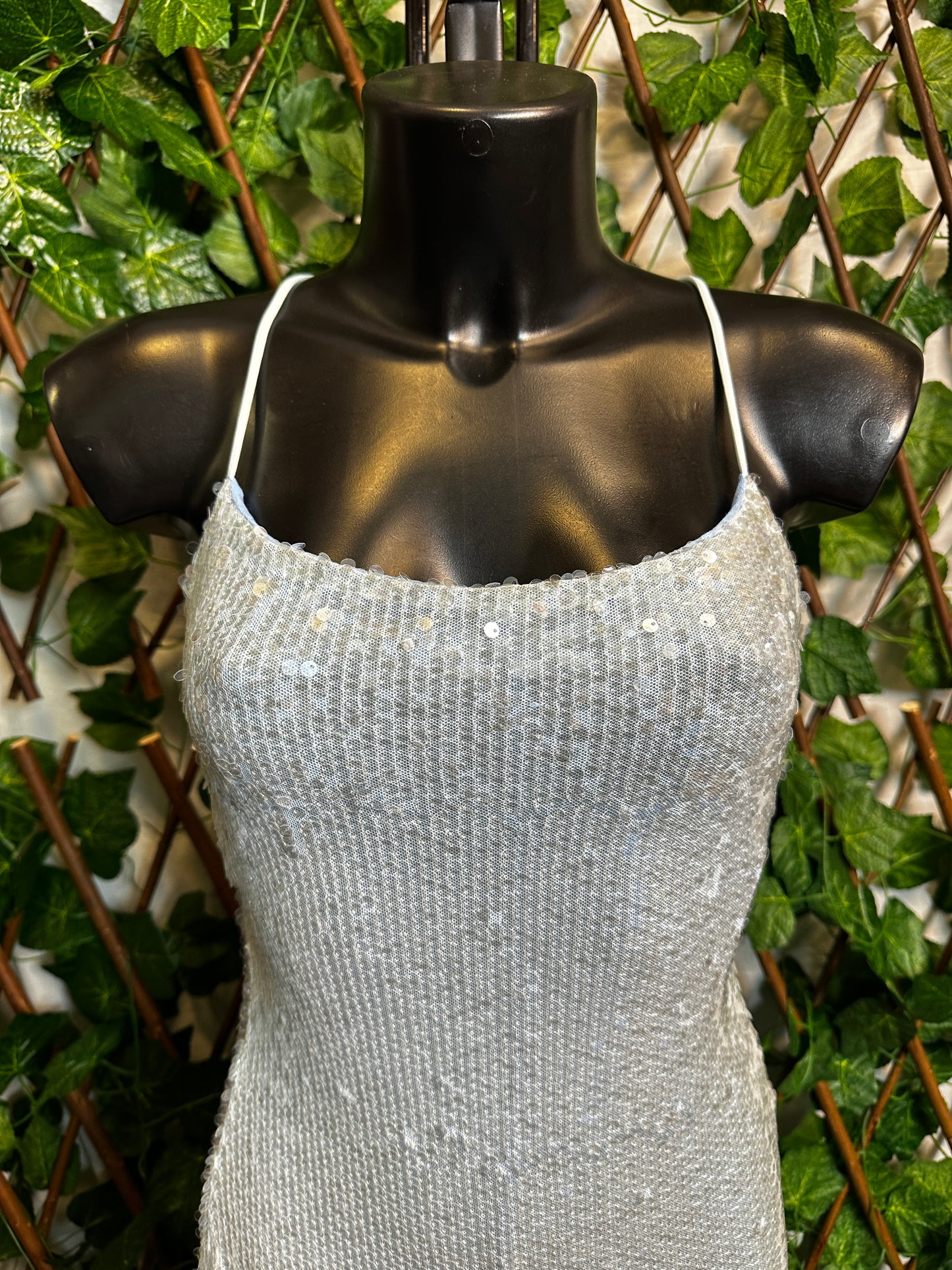 Vestito lungo in paillettes con la schiena scoperta | taglia unica