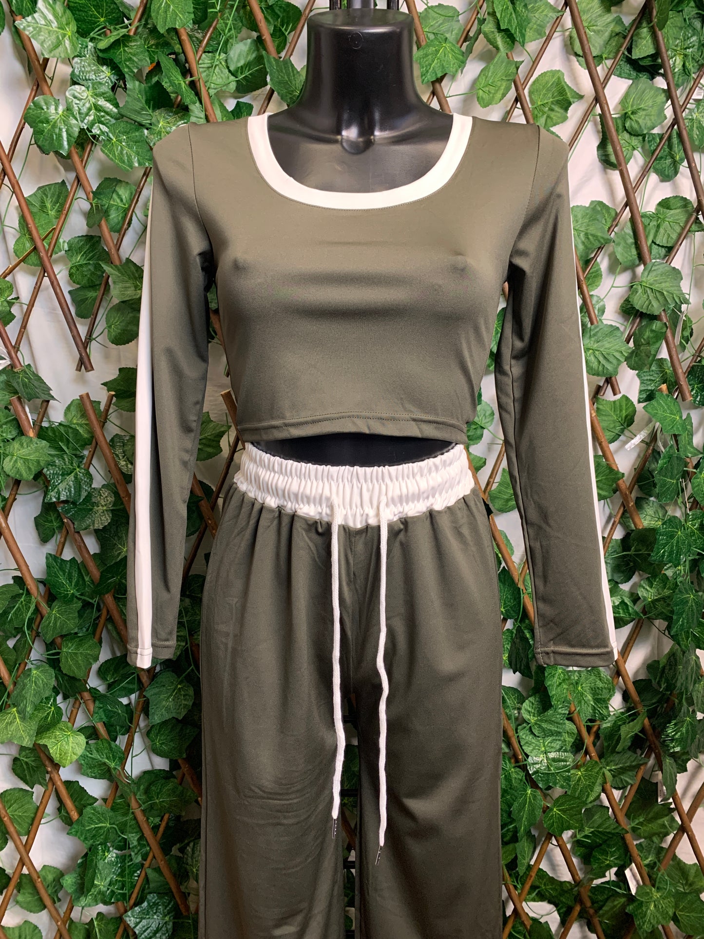 Tuta completa con top corto