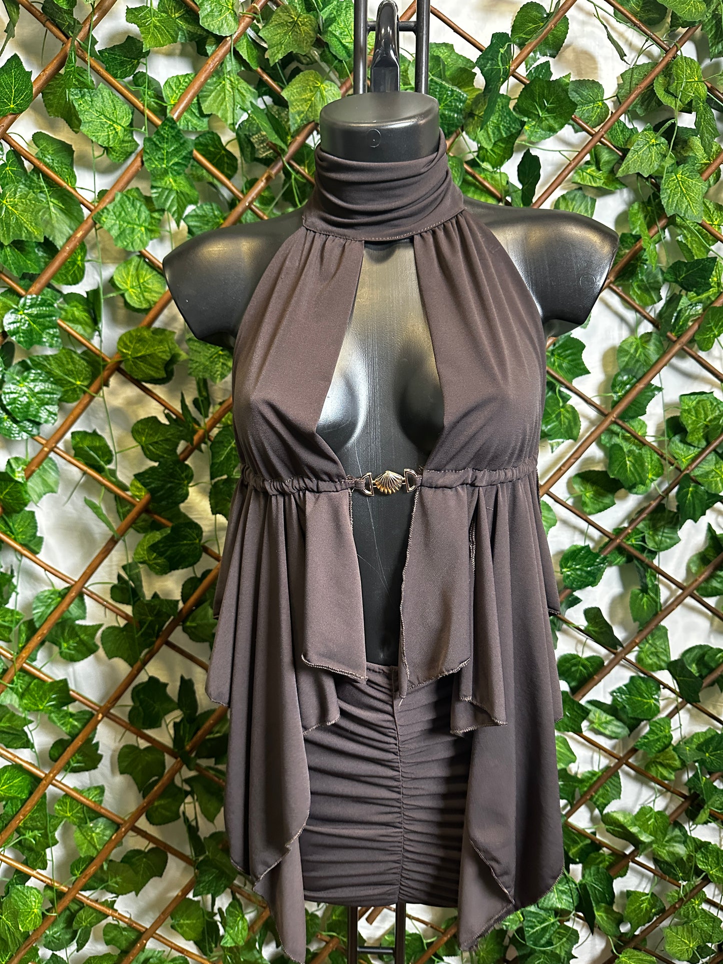 Completo top e gonna con dettaglio conchiglia