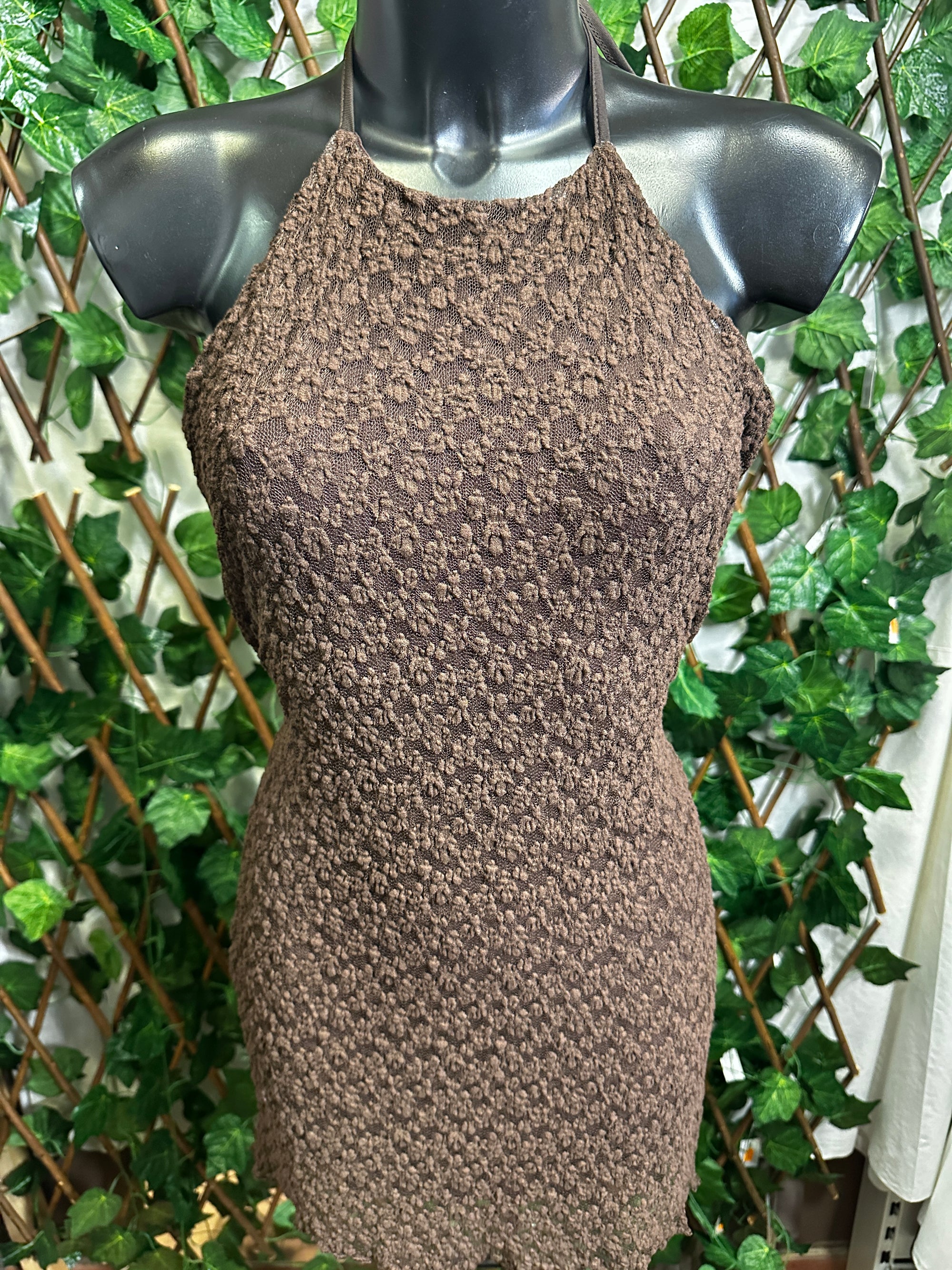 Modello crepe: vestito corto con le lacci sul collo e schiena | taglia unica