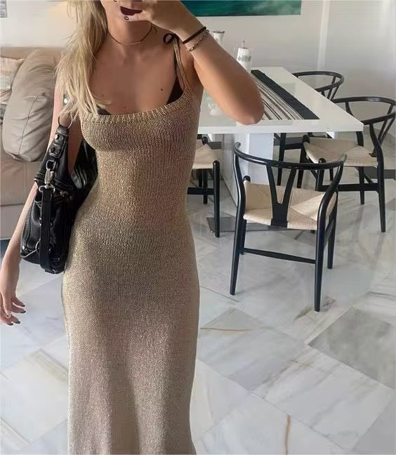 Vestito lungo estivo con la schiena scoperta