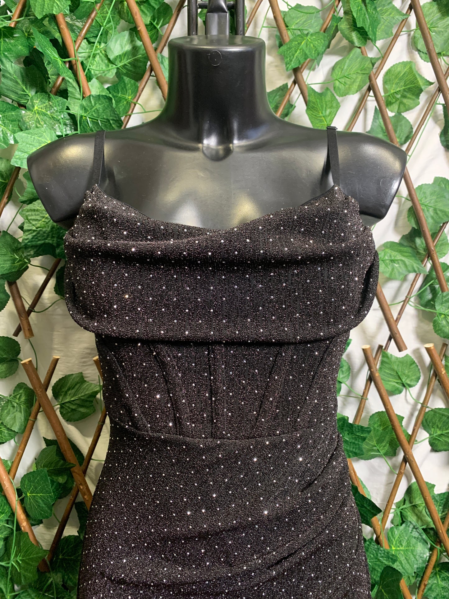 Vestito lungo elegante con brillantini