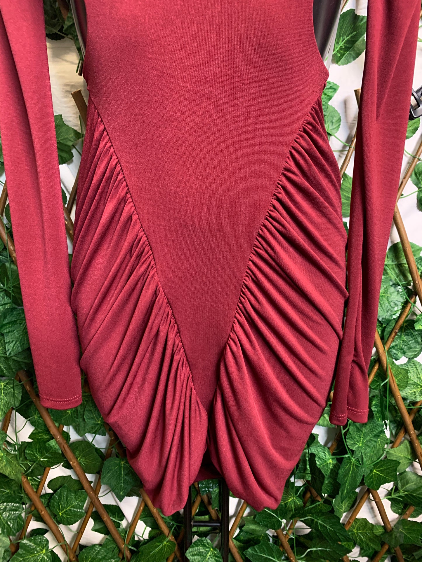 Short dress with high neck and open back