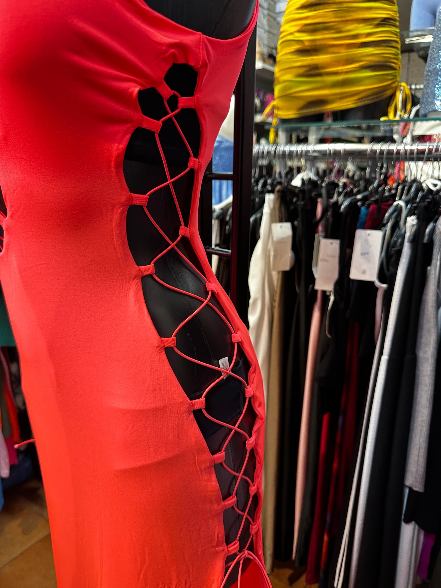 See-through fitted dress with laces to adjust the size | one size fits all