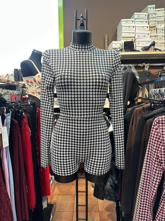 Playsuit "Urban Chic" a Pied de Poule – Eleganza Moderna