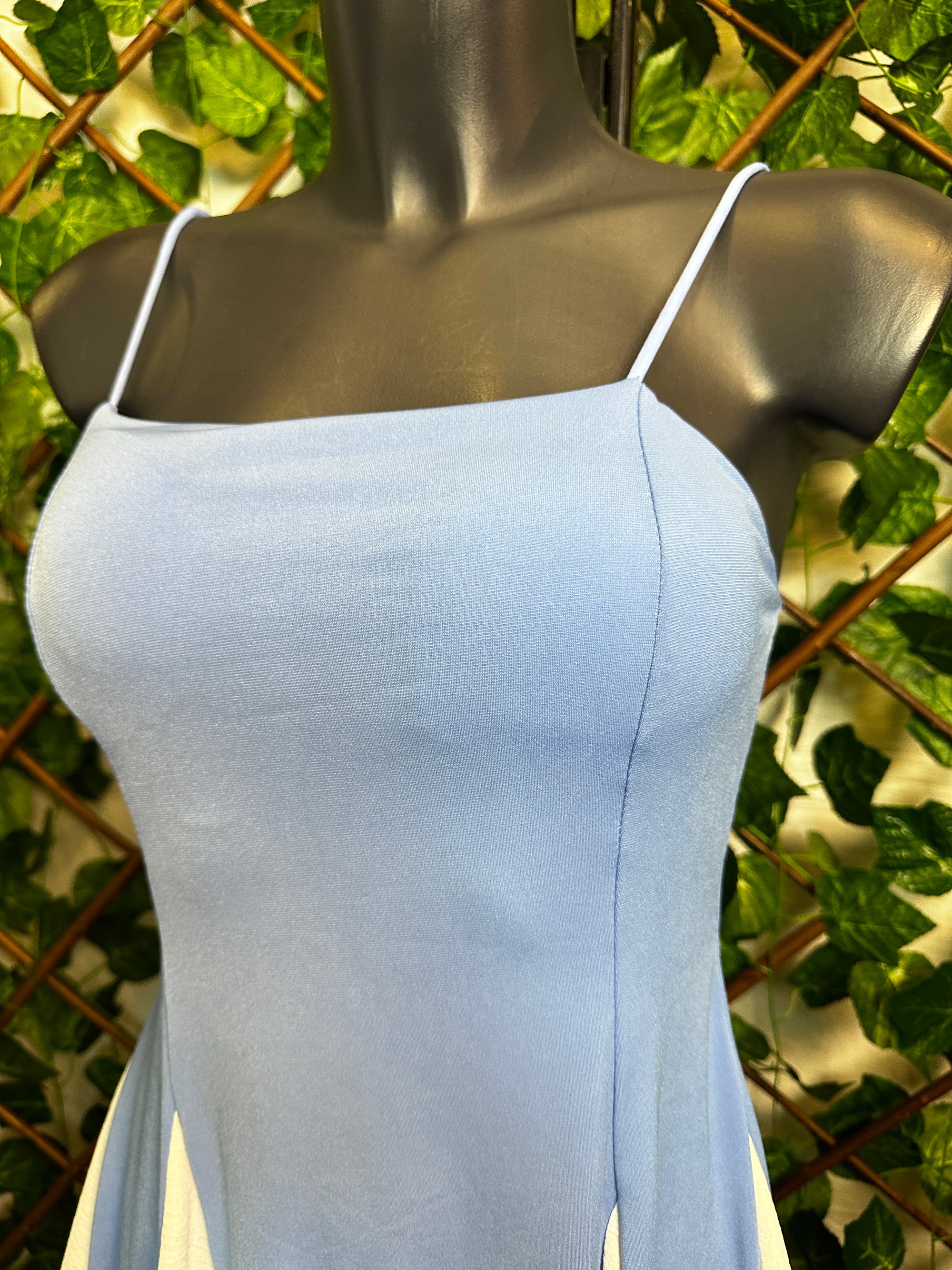 Vestito corto elasticizzato a due colori
