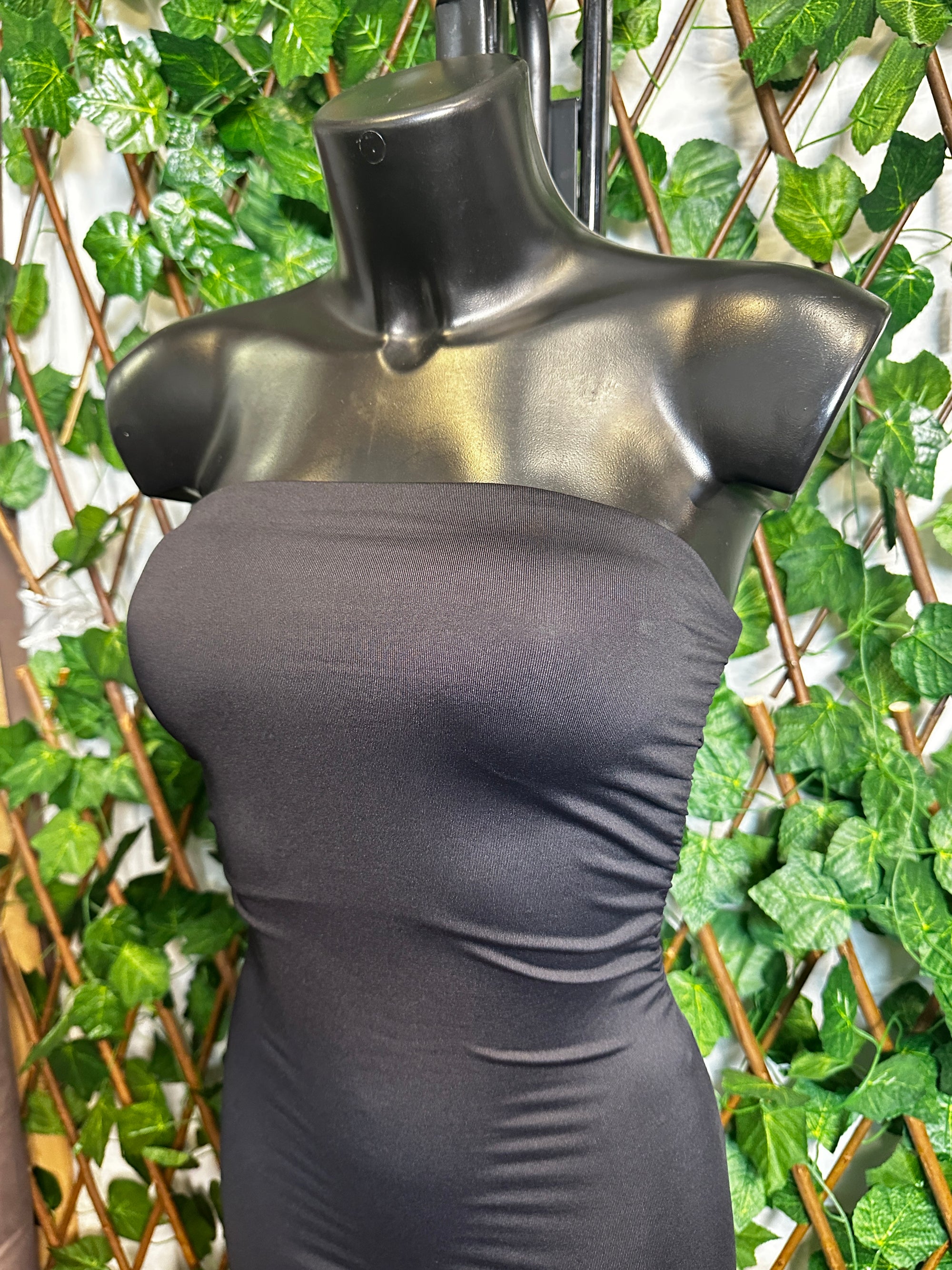 Vestito lungo semplice con spacco sul lato sinistro | taglia unica