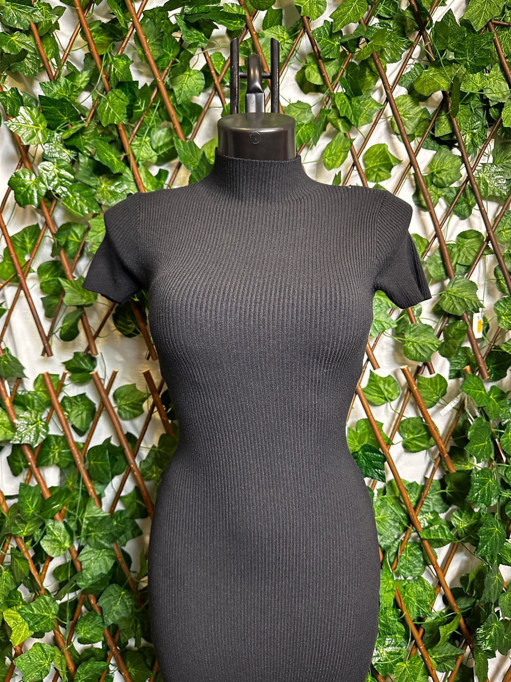 Maglione lungo con le maniche corte