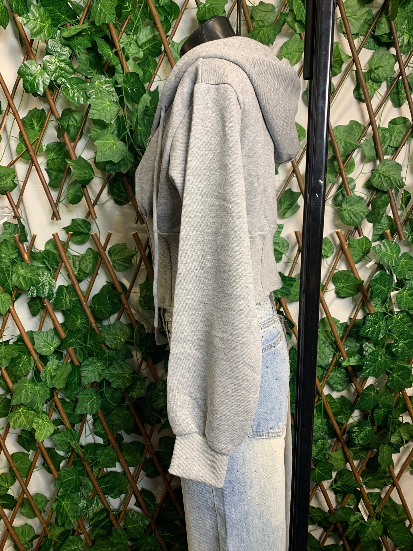 Short hooded sweatshirt 