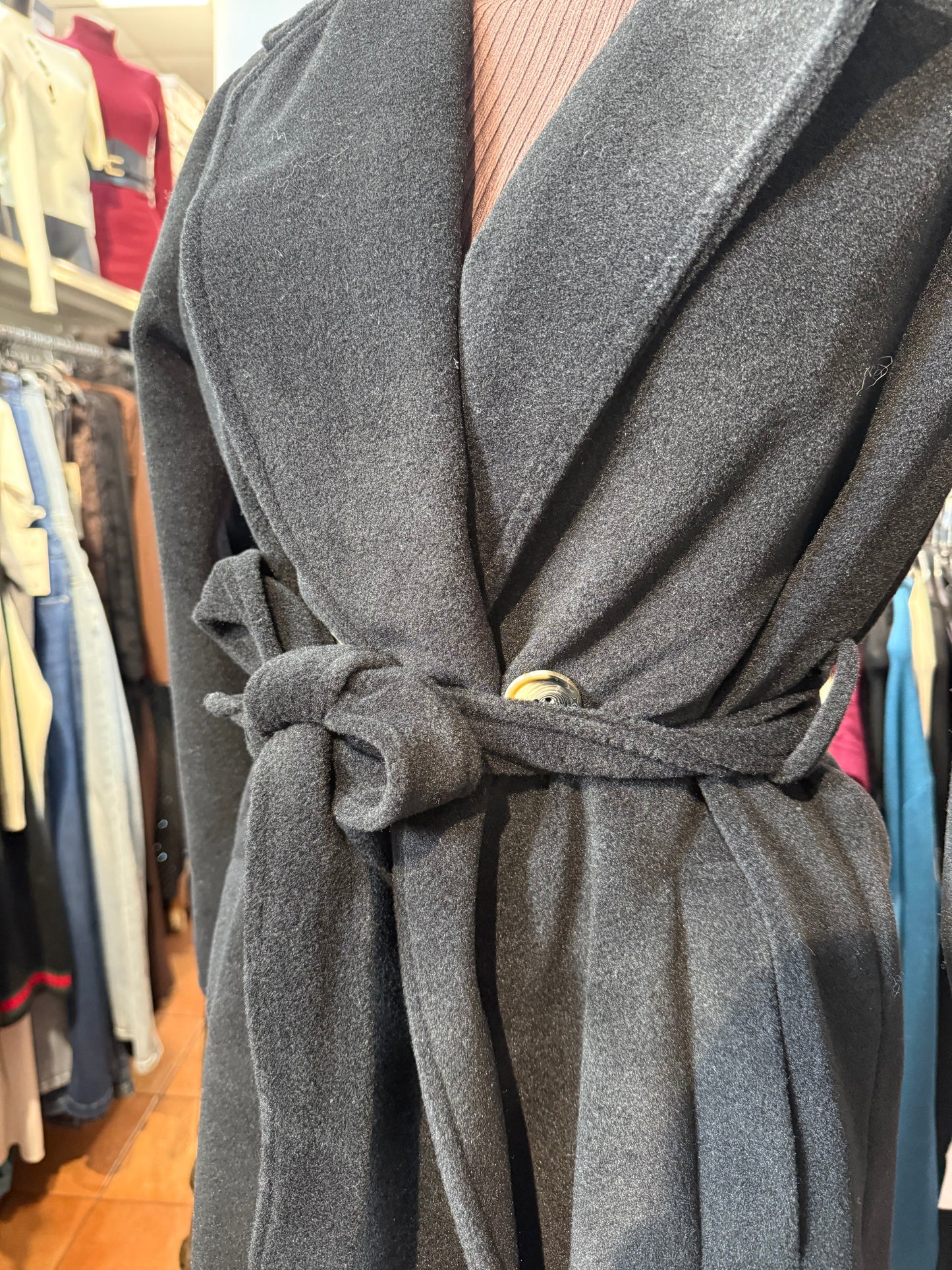 Cappotto lungo in pelliccia ecologica morbida – ABBRACCIO DI VELLUTO 🖤🤍